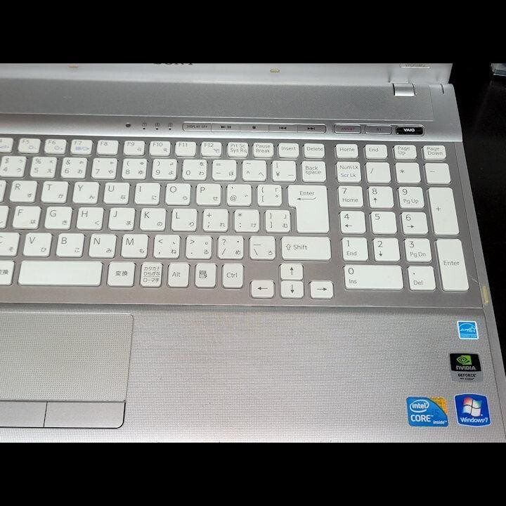 SONY VAIO VPCF118FJ/W White Intel Core i5/4GB/500GB/Windows10 Home d03