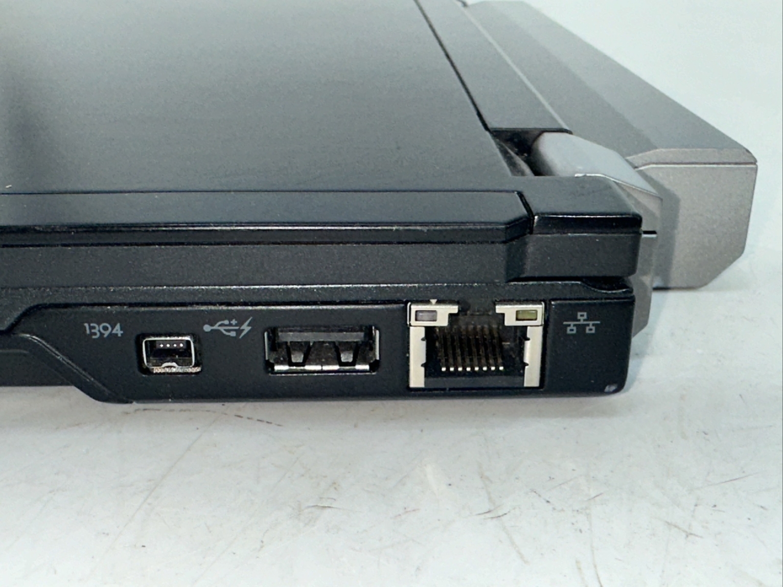 Dell Latitude E4200 Intel Core 2 DUO CPU U9600 @ 1.60GHZ / 2GB / NO Hard drive