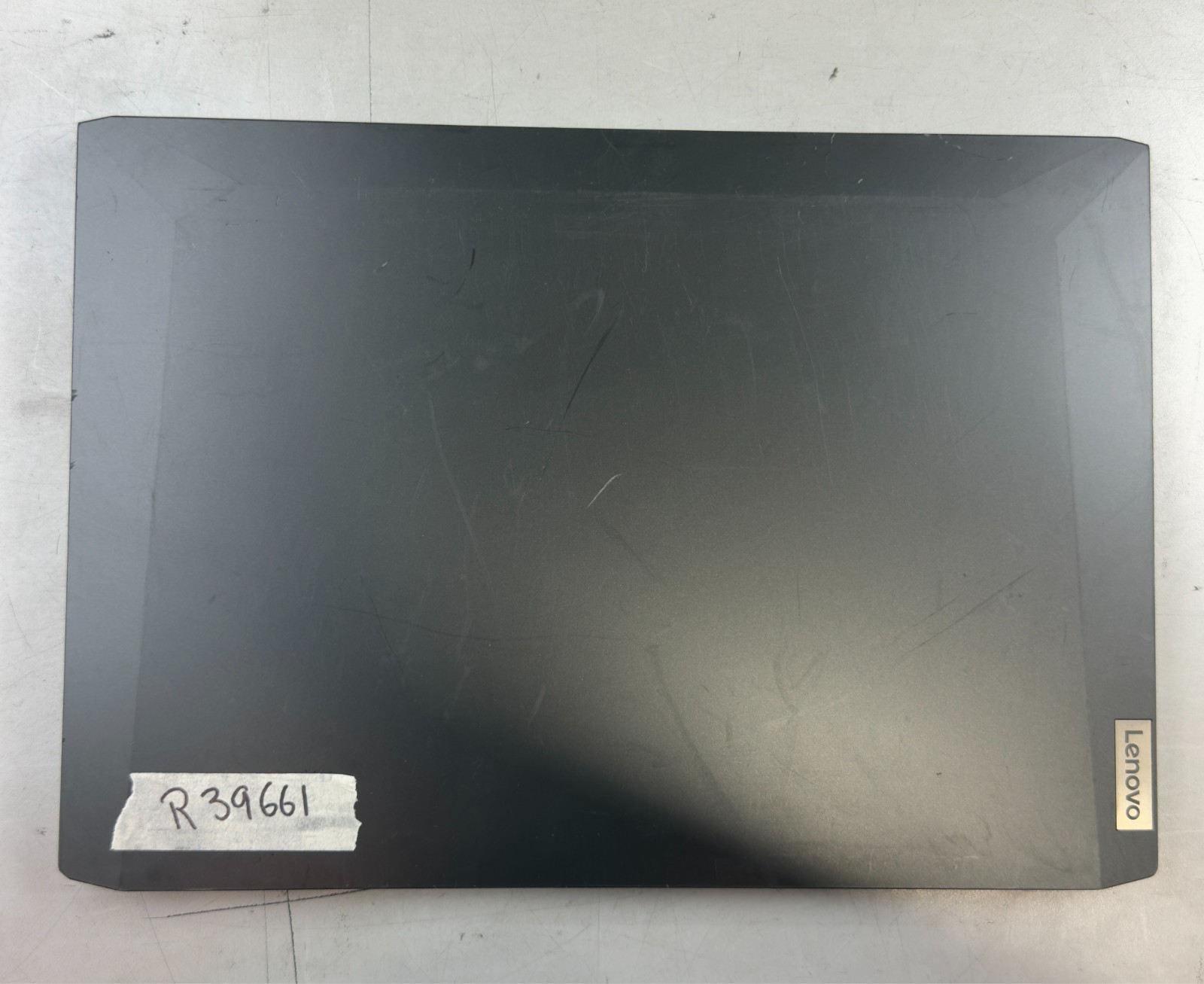 Lenovo Ideapad 3 15ACH6 Ryzen 5 5600H / 16GB RAM / RTX 3050 TI / NO SSD -RL6019