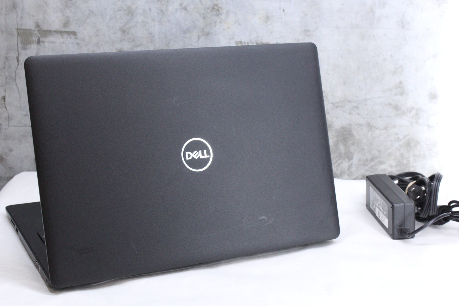 Dell Latitude 3590 | i7-8550U, 16GB 256GB NVMe, Grade C, Win11P, Please Read!