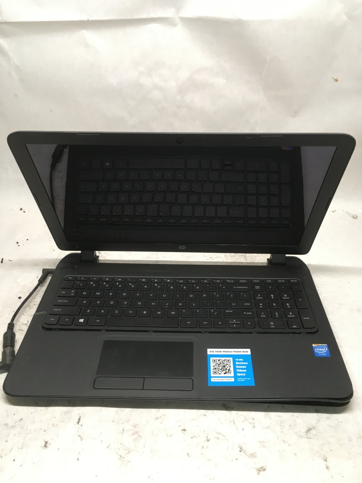 HP 15 – f211wm 15″ (AS IS) – Intel Celeron N2840 – JZ