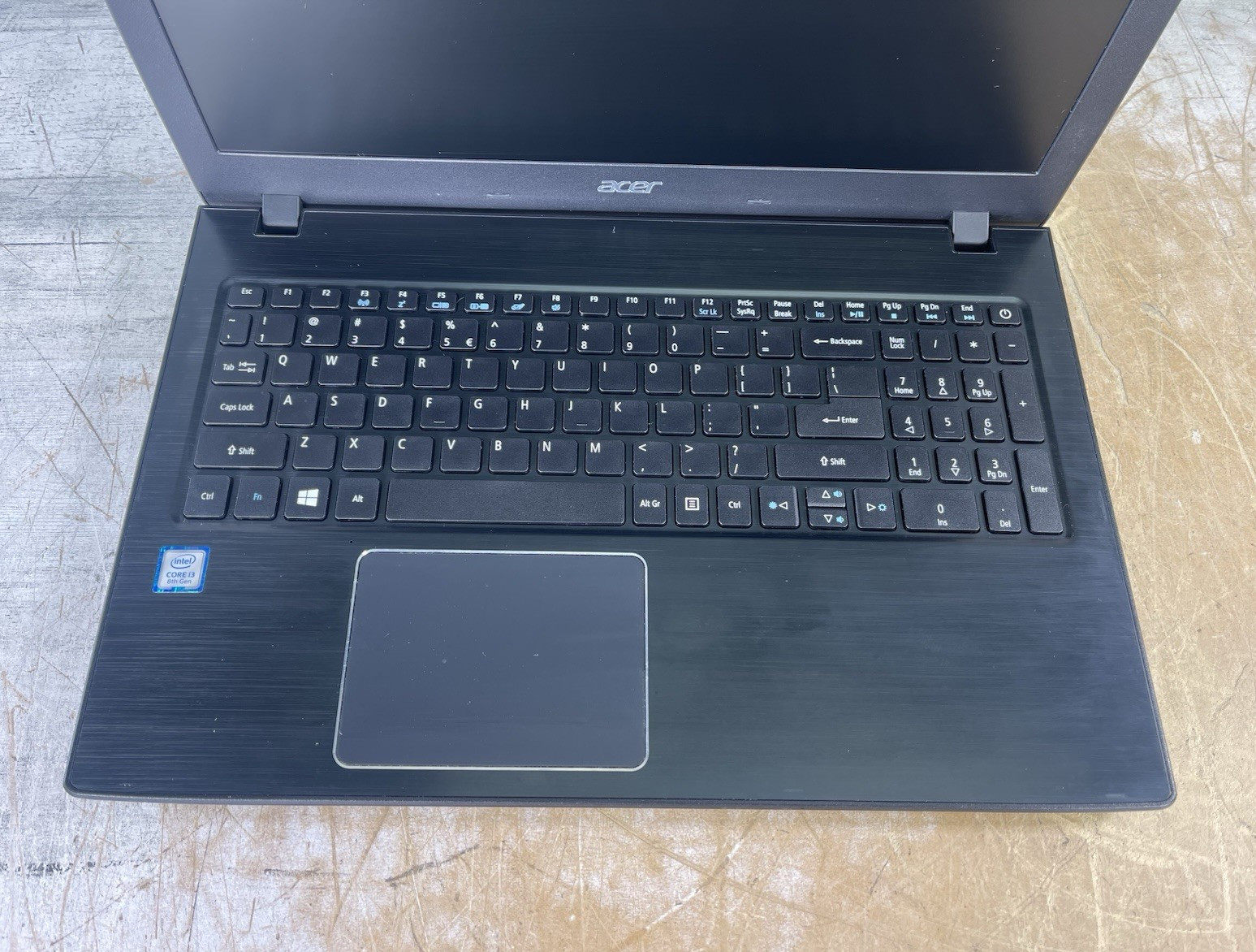 ACER ASPIRE E5-576-392H i3-8130U @ 2.20GHz, 8GB RAM, NO HDD/OS
