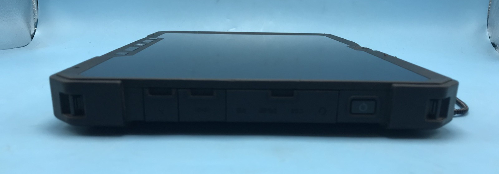 Dell Latitude 7212 Rugged 11.6″ Core i5-8350U 1.70GHZ 8GB RAM 256GB SSD Win 11