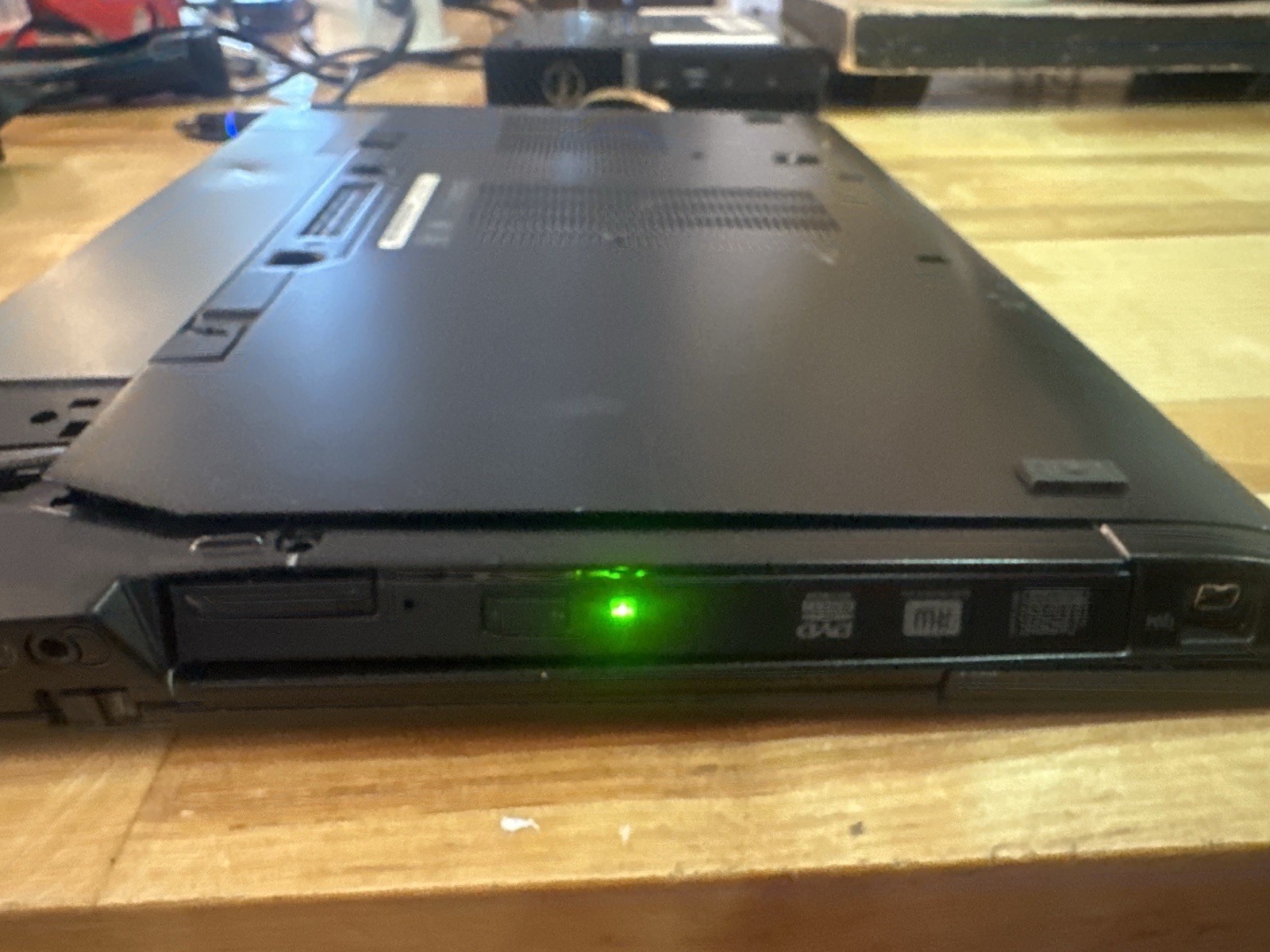 Dell Latitude E6410 Laptop Core i5 Parts/Repair Powers On No Screen No Charger