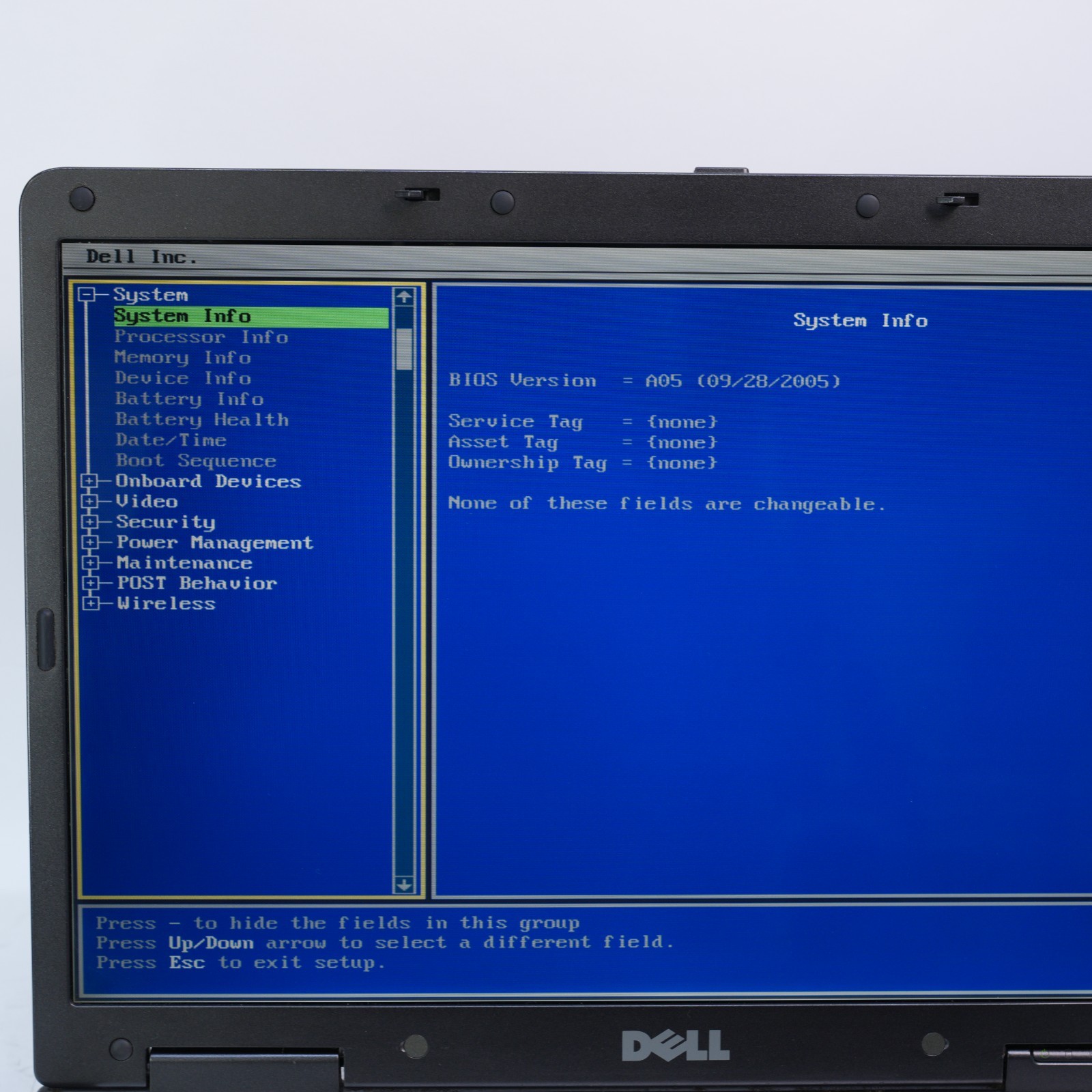 Dell XPS M170 17″ Pentium M, 1 GB RAM, NO HARD DRIVE NVIDIA 7800 T12-D17