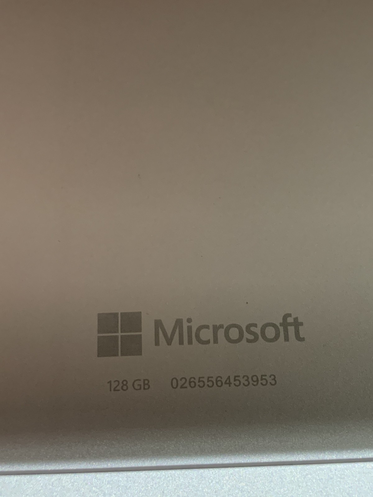MICROSOFT SURFACE 1631 i3-4020Y@1.50GHZ 4GB RAM 128GB SSD W10P TOUCH W/AC *READ
