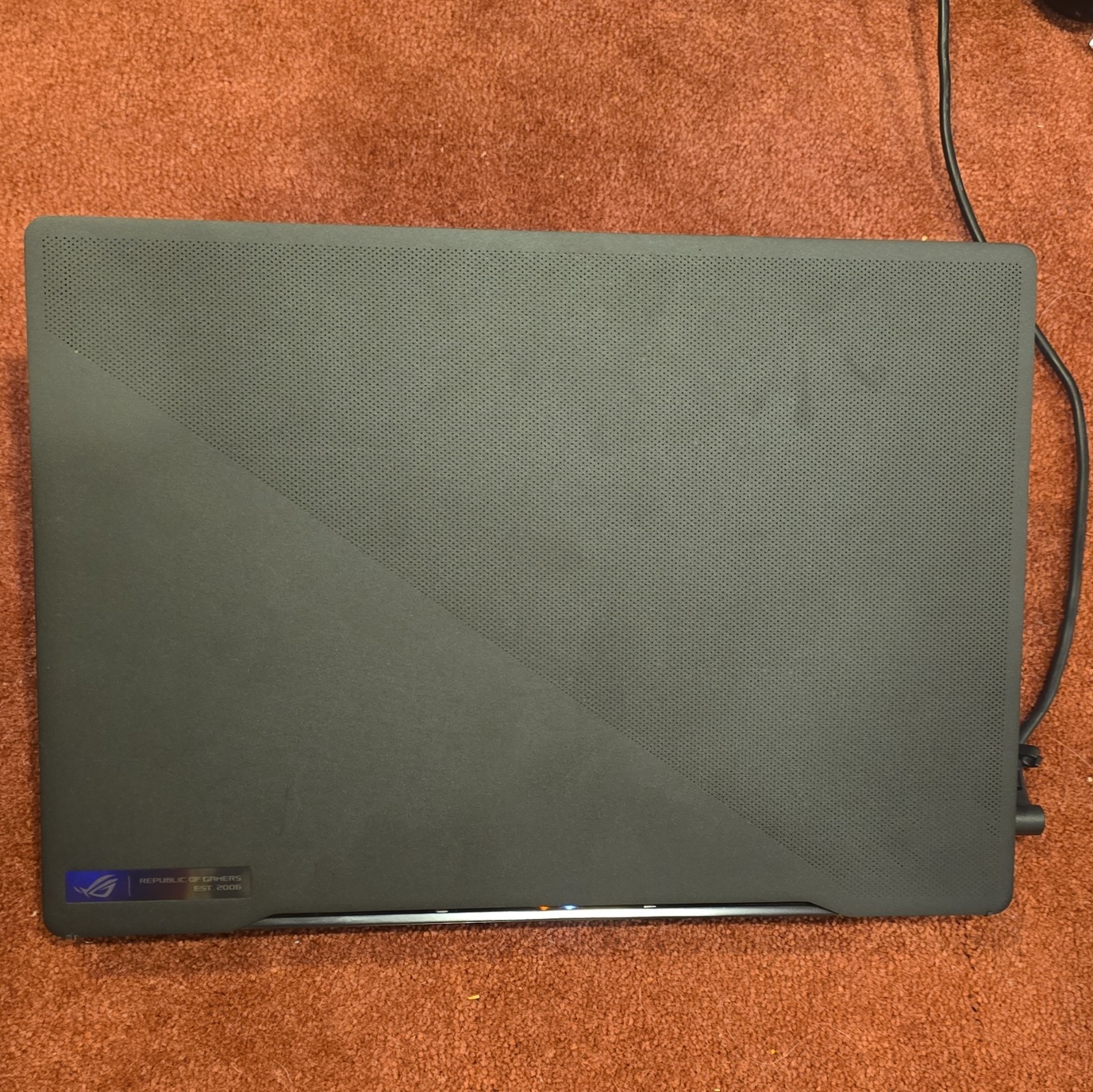 ASUS ROG Zephyrus M16 GU604VI 16″ i9-13900H RTX 4070 16GB SSD W11H