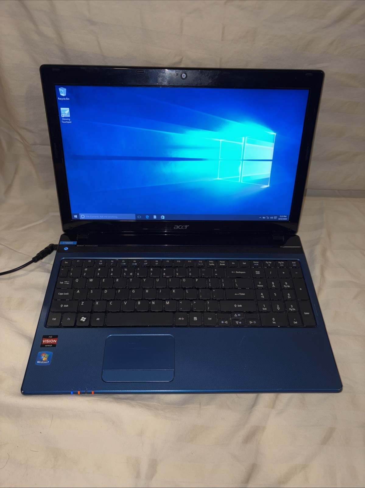 Acer Aspire 5560-7414 15.6″ Laptop AMD A6-3420M, 4 GB, 500 GB, Win 10 Home