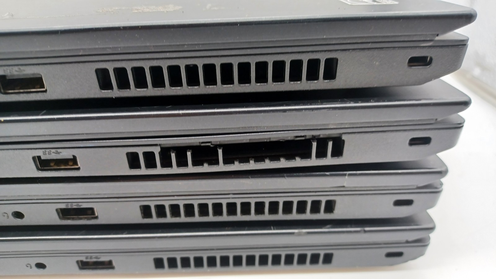 Lot Of 7 Thinkpad Laptop Lenovo L15 Gen2 Ryzen 5 Pro 5650U No Ram No HDD