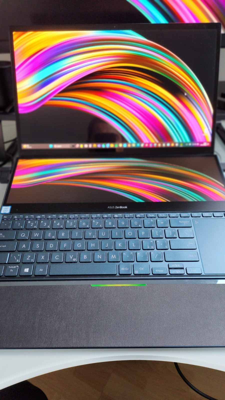 ASUS ZenBook Pro Duo UX581LV-XS94T 15.6″ OLED 4K Touchscreen (Intel Core…