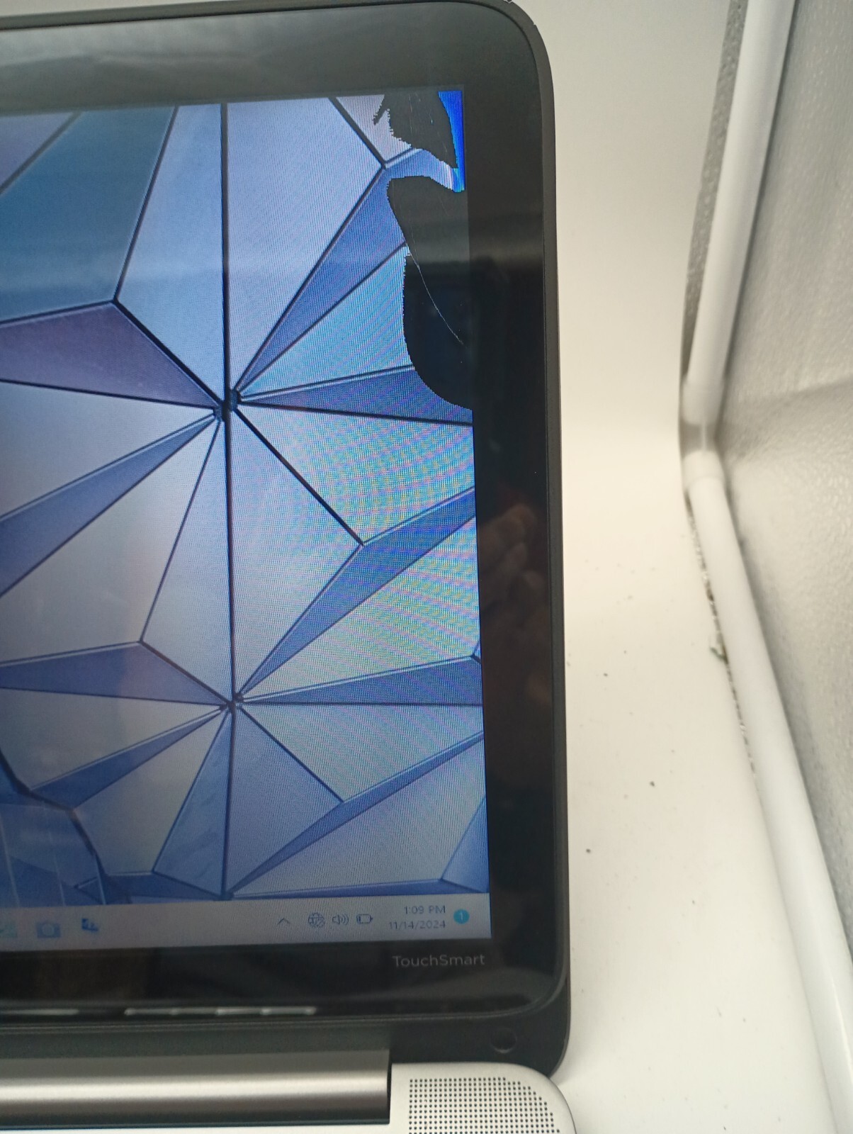 HP Sleekbook(11143)AMD A10-5745M(4cores) w/charger.16GB.128GB SSD.15.6″.W11.