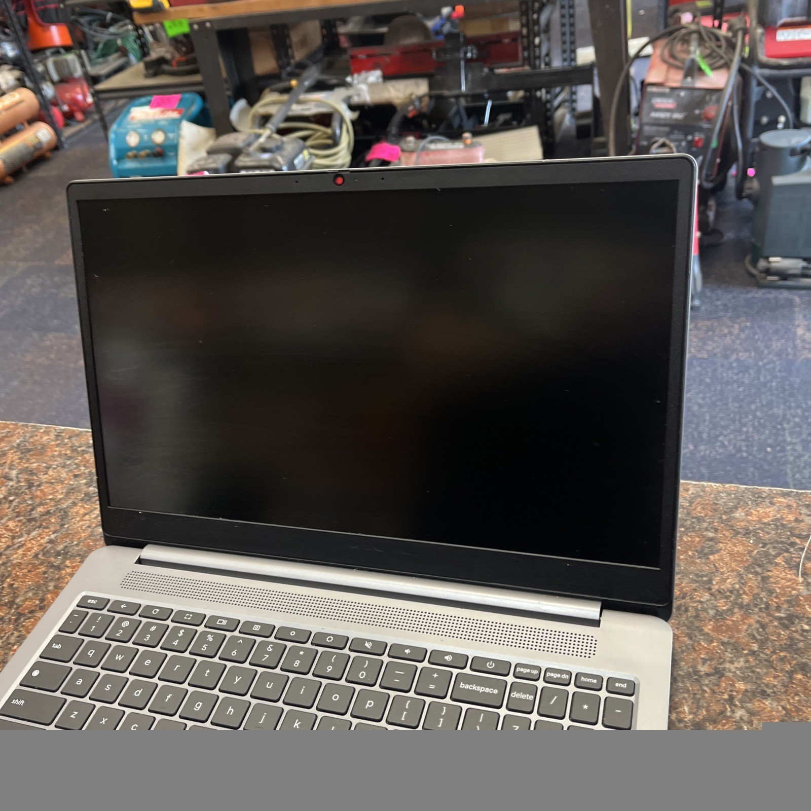 Lenovo IdeaPad 3 Chrome 15IJL6– 15.6″ FHD –Celeron N4500–4 GB RAM–64GB eMMC–Gray