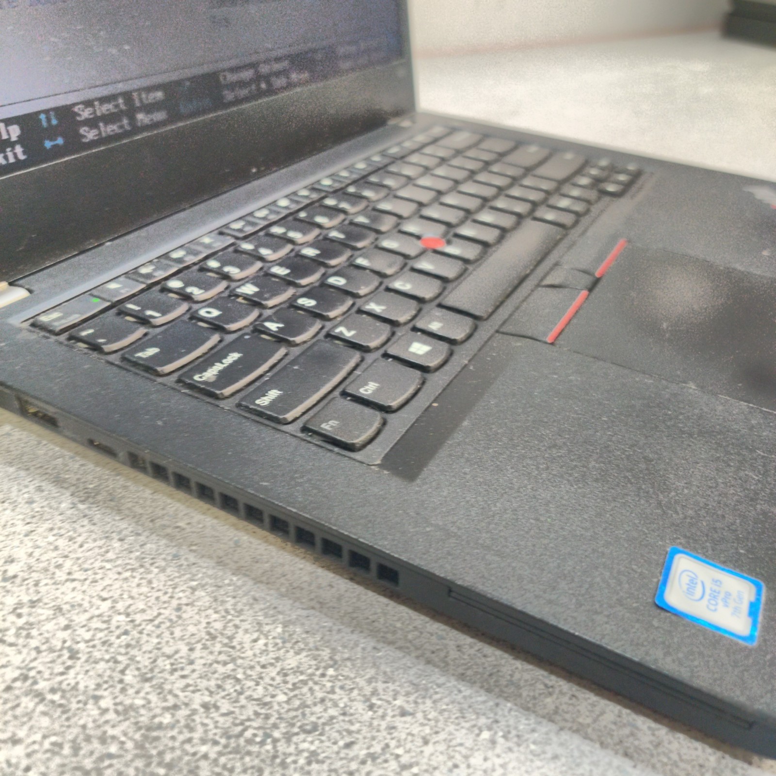 Lenovo ThinkPad T470 (14”) Core i5-7300U 8GB DDR4 NO SSD/OS/AC ADAPTER/BATTERY