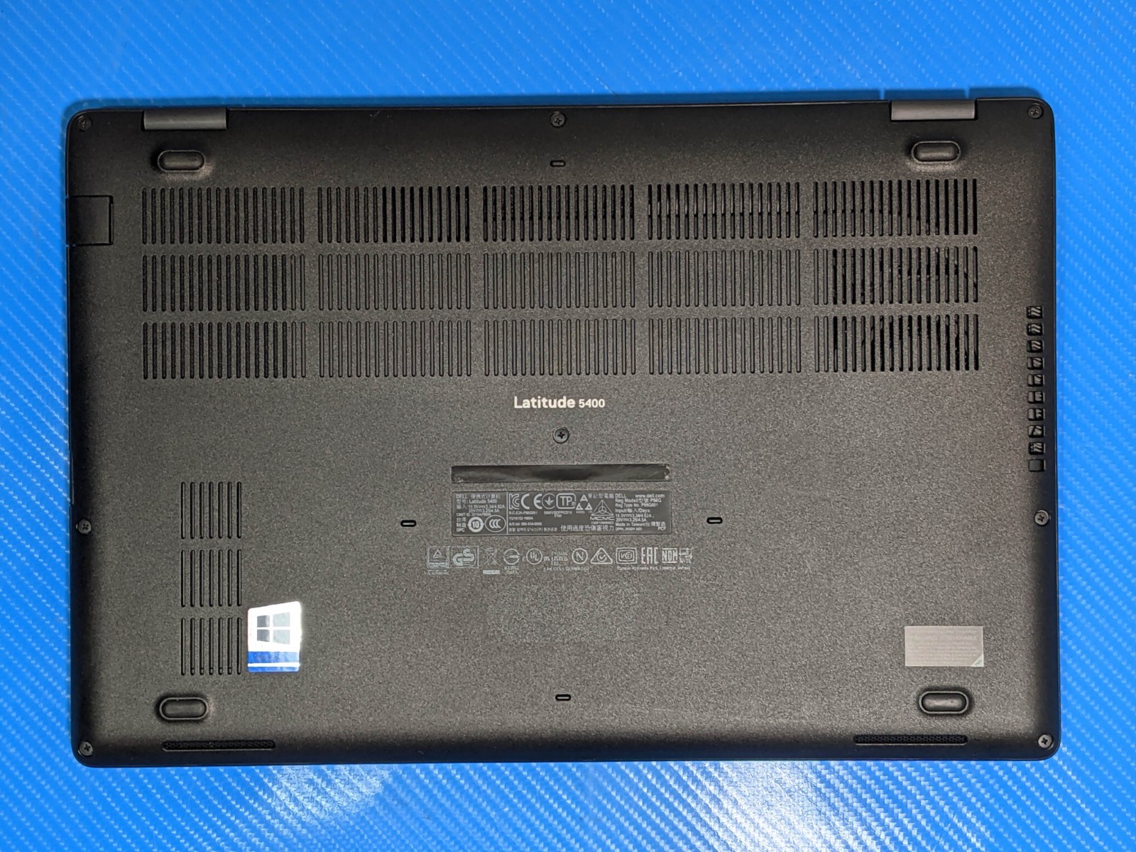 Dell Latitude 5400 14″ FHD Intel i7-8th Gen 1.9GHz 8GB 512GB Windows 11 Pro +PA