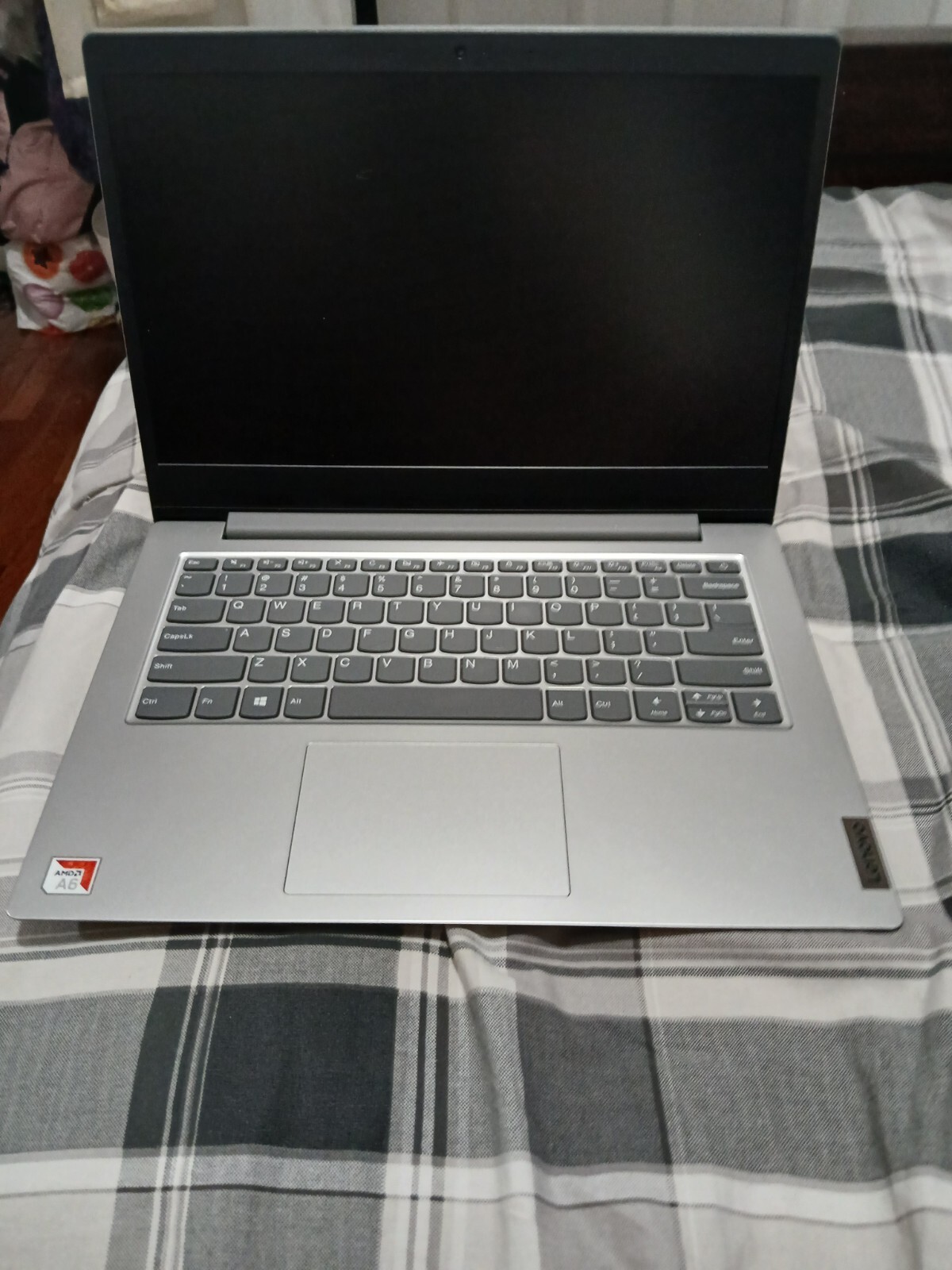 Lenovo IdeaPad 14″ (64GB,AMD A6,1.6 GHz,4GB RAM) Laptop – Grey – 81VS009GUS