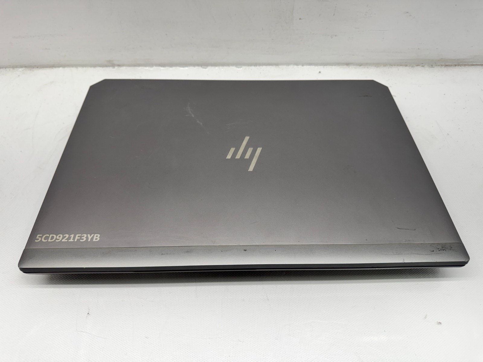 HP ZBook 17 G5 17.3″ FHD i7-8850H@2.6GHz 32GB RAM 256GB P2000 Win11 W/AC *READ*