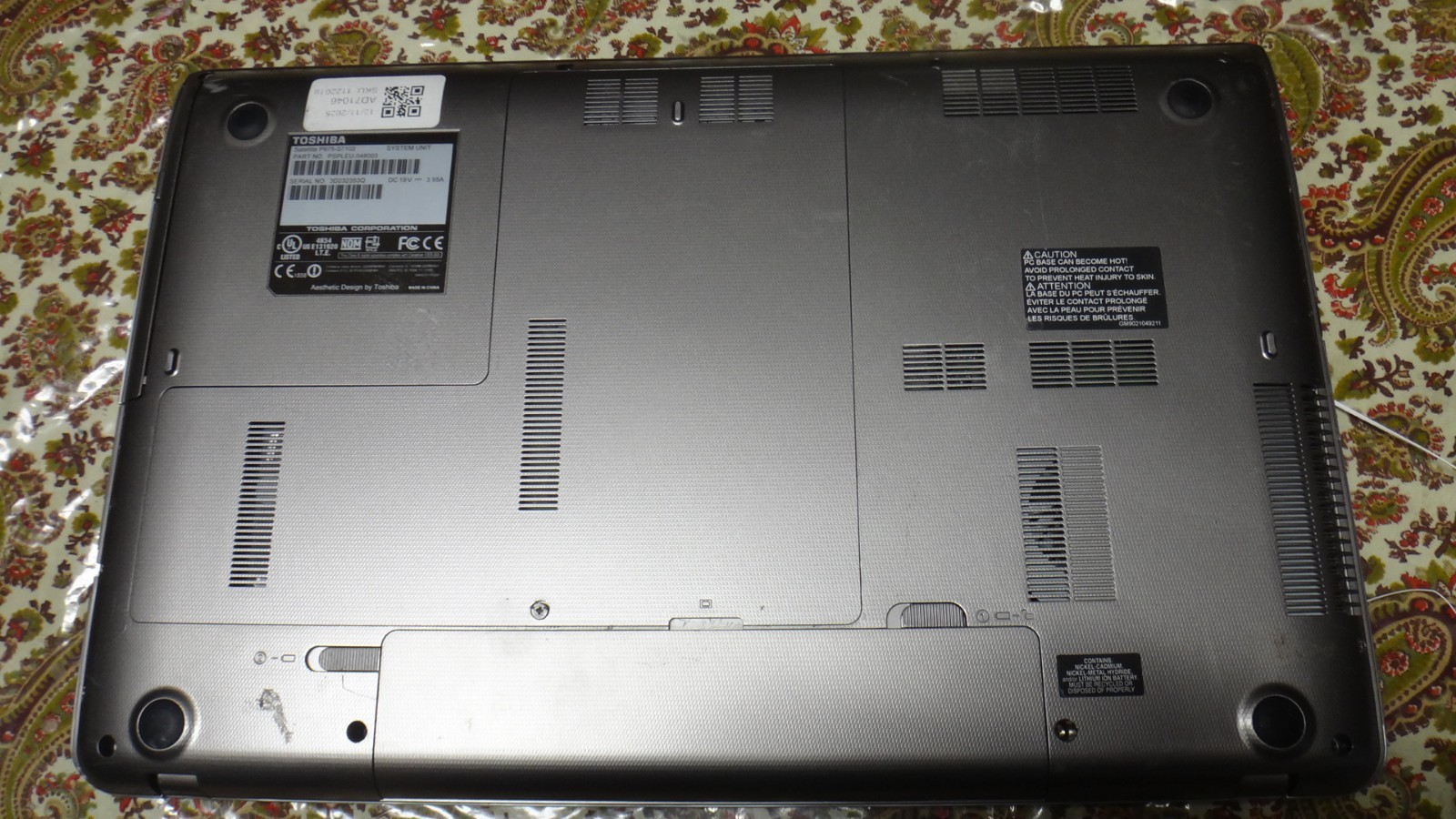 (450)Toshiba satellite P875-S7102, 17.3″, 16GB, 1TB, windows10, good laptop
