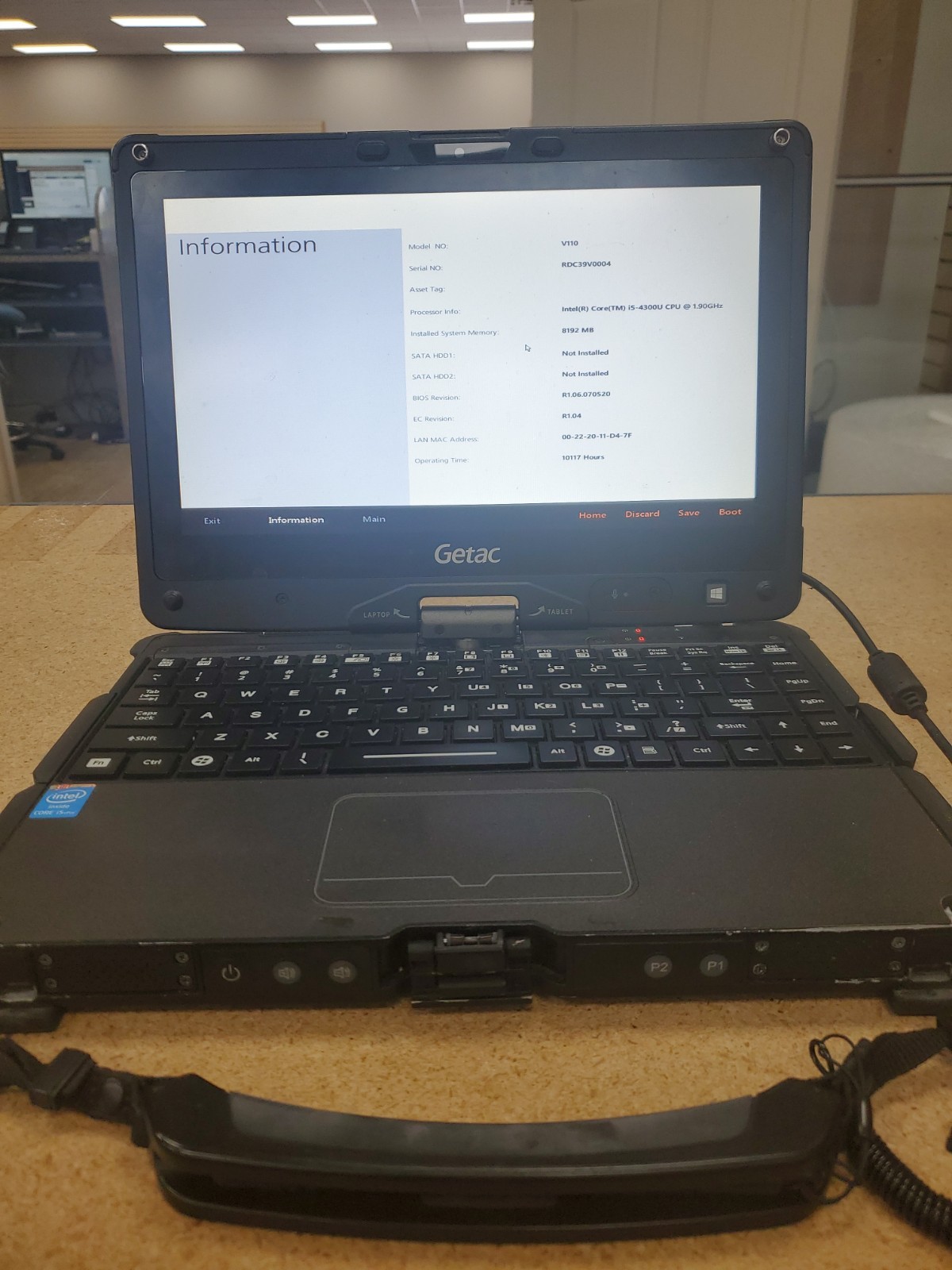 GETAC V110 Laptop Tablet Touch Screen i5-4300U 1.90GHz 8gB No HDD 10117hrs