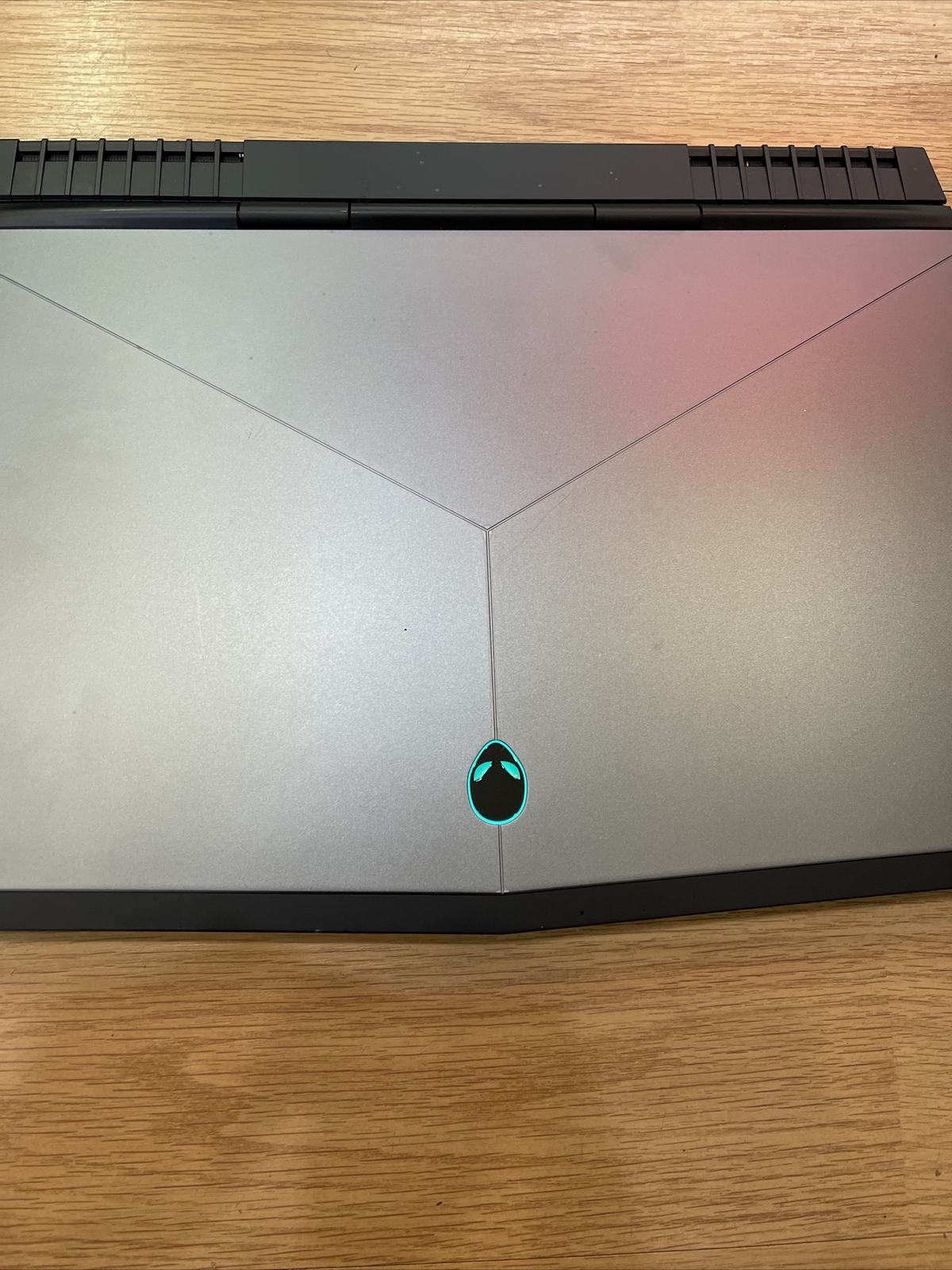 Alienware 15 R3 15.6” (1TB, Intel Core i5 7th Gen, 8GB)