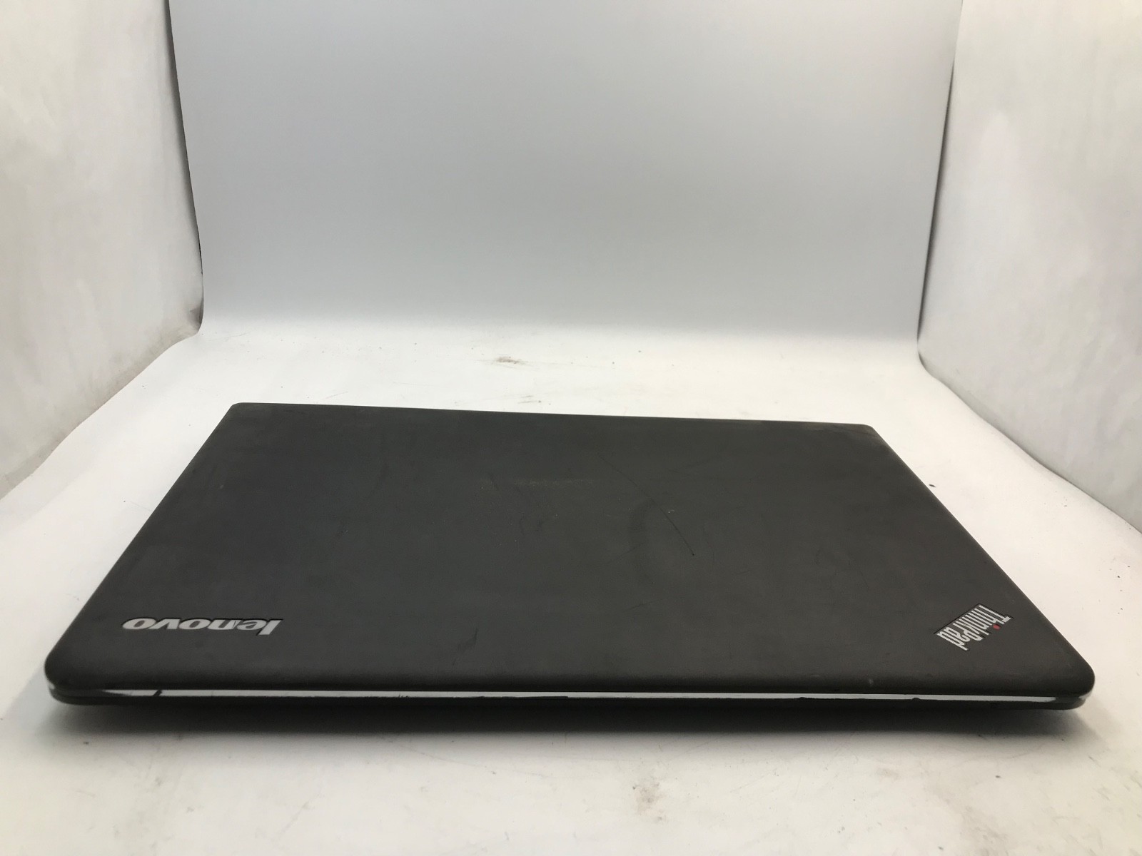 Lenovo ThinkPad E531 Intel i5-3230M 15″ -BOOTS/BROKEN DISPLAY