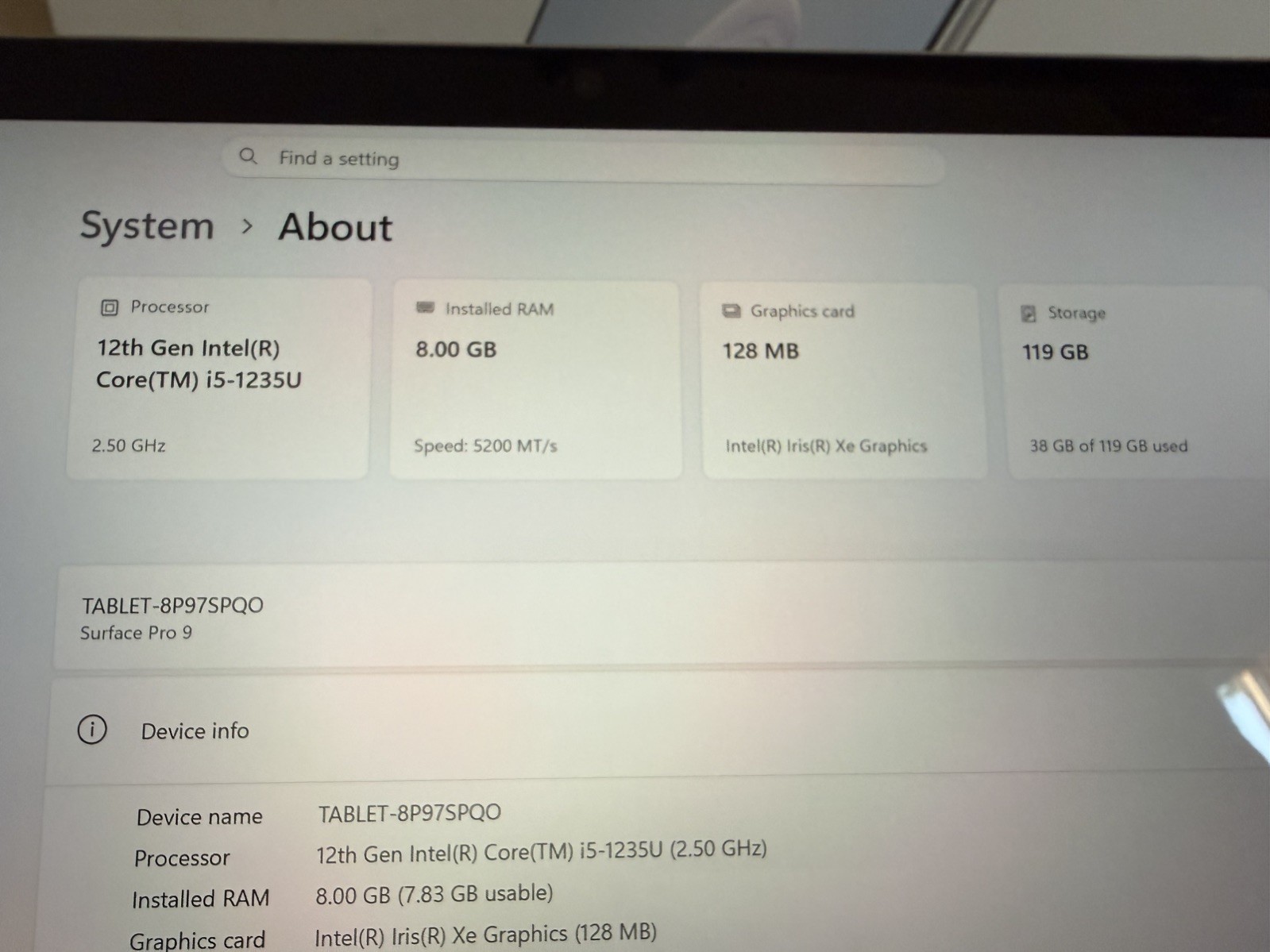 Microsoft Surface Pro 9 Core i5-1235U 8GB RAM 128GB Platinum