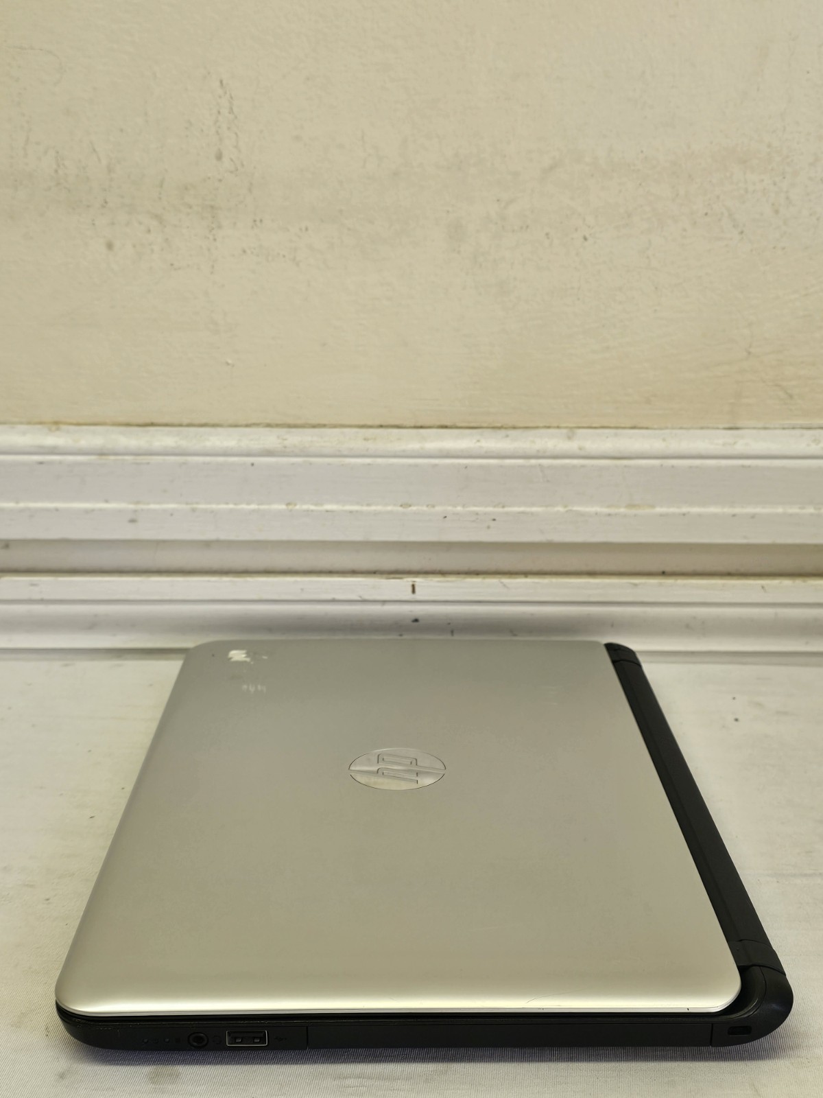 HP 340 G1 Laptop – Intel Celeron 2957u – 8GB RAM – 128GB SSD – Windows 10