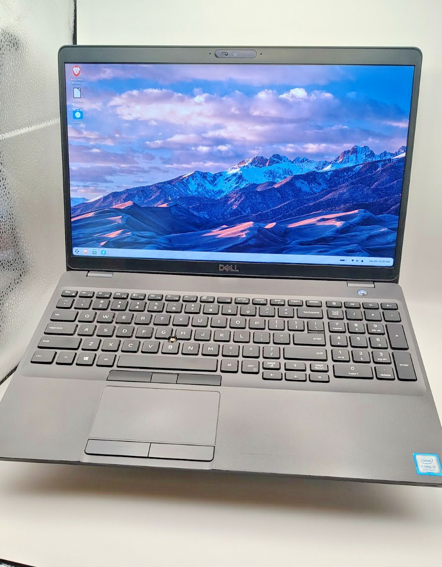 Dell Latitude 5500 | 15.6″ | i5-8265U (8 Threads) | 8GB | 256GB SSD | Zorin OS |
