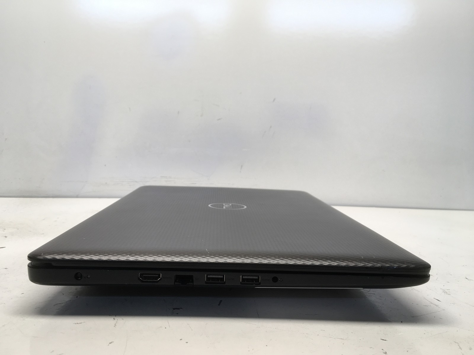 Dell Inspiron 3785 AMD Ryzen 3 2200U 2500MHz 8 GB NO HDD No Batt