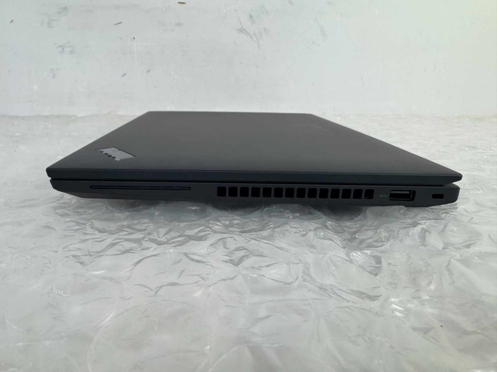 Lenovo ThinkPad T14 Gen 3 i7-1265U 16GB 512GB SSD 14″ FHD+ Win 11 Pro
