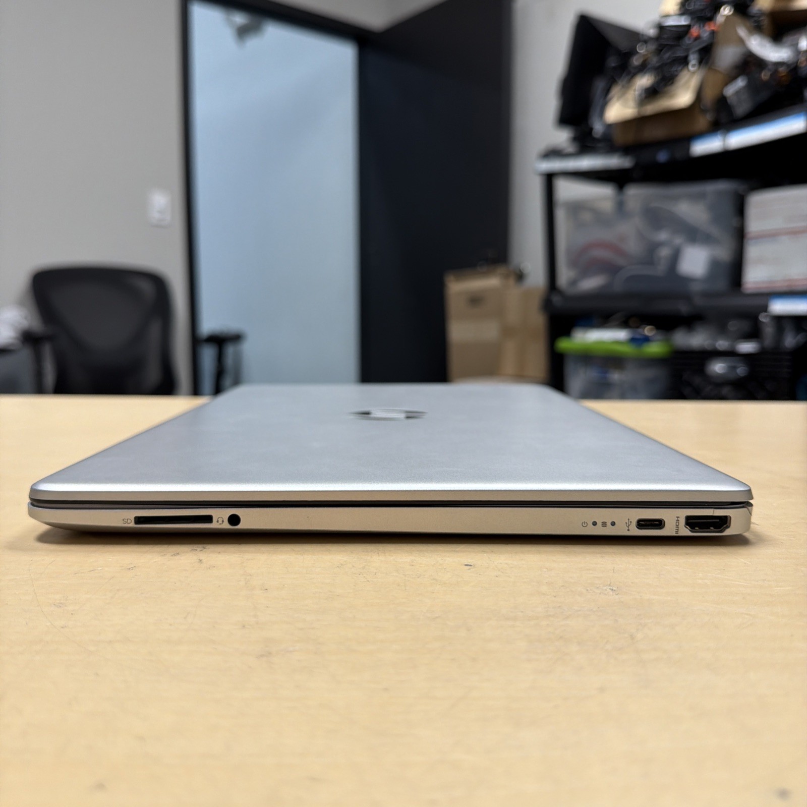 *PARTS HP NOTEBOOK 15-DY1027OD i7-1065G7 @ 1.30 GHz, 8GB RAM, NO HDD/OS
