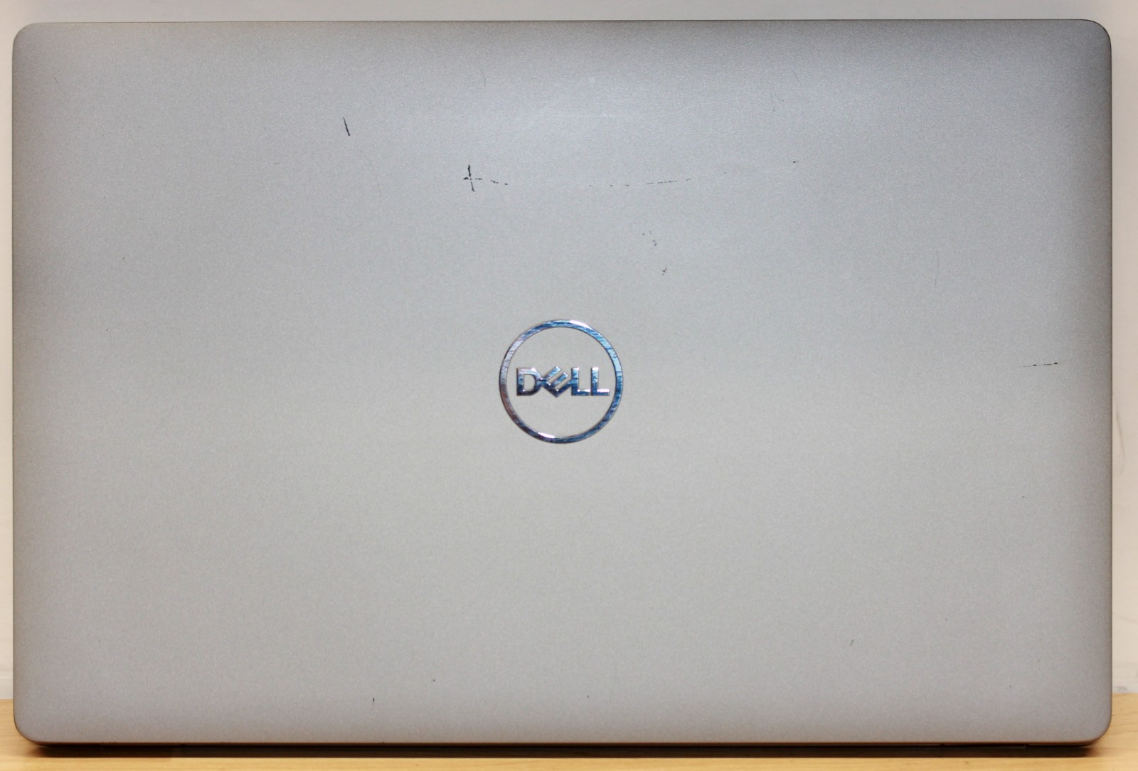 Latitude 5510: 15.6 FHD, i7-10610U, 32GB, 500GB NVMe, Win 11 Pro
