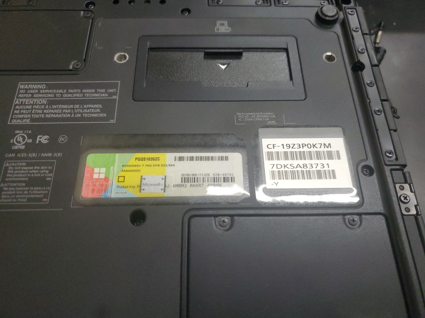 Panasonic Toughbook CF-19, i5-3610ME @ 2.7GHz, 8GB RAM, NO HD/caddy 8500 Hours
