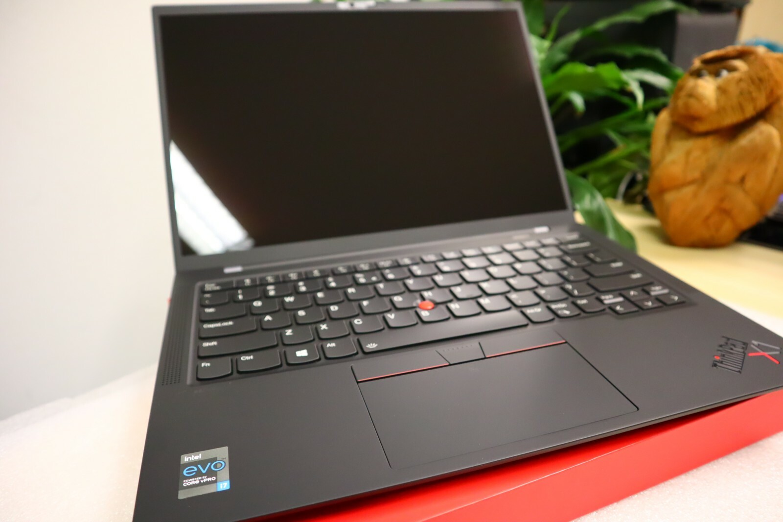 US English Lenovo Thinkpad X1 Carbon G9 WQUXGA i7-1185G7 32GB 1TB Gar Laptop