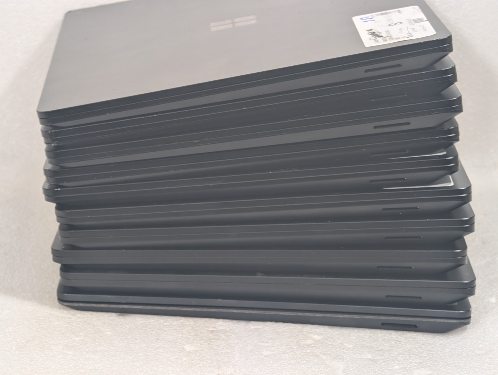 Lot 32x Microsoft Surface Laptop 3 4 Go 1943 1958 1951 Pro 7 1960
