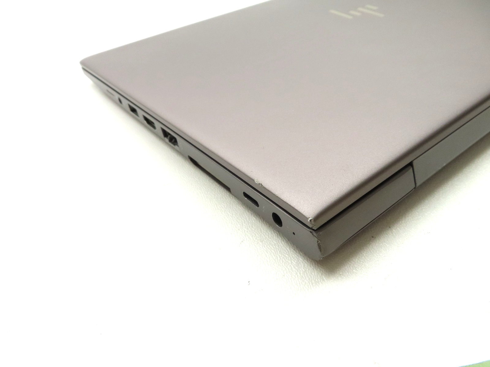 HP ZBook 14u G5 14″ Intel i7-8550U 1.8GHz 16GB RAM 512GB SSD WX 3100