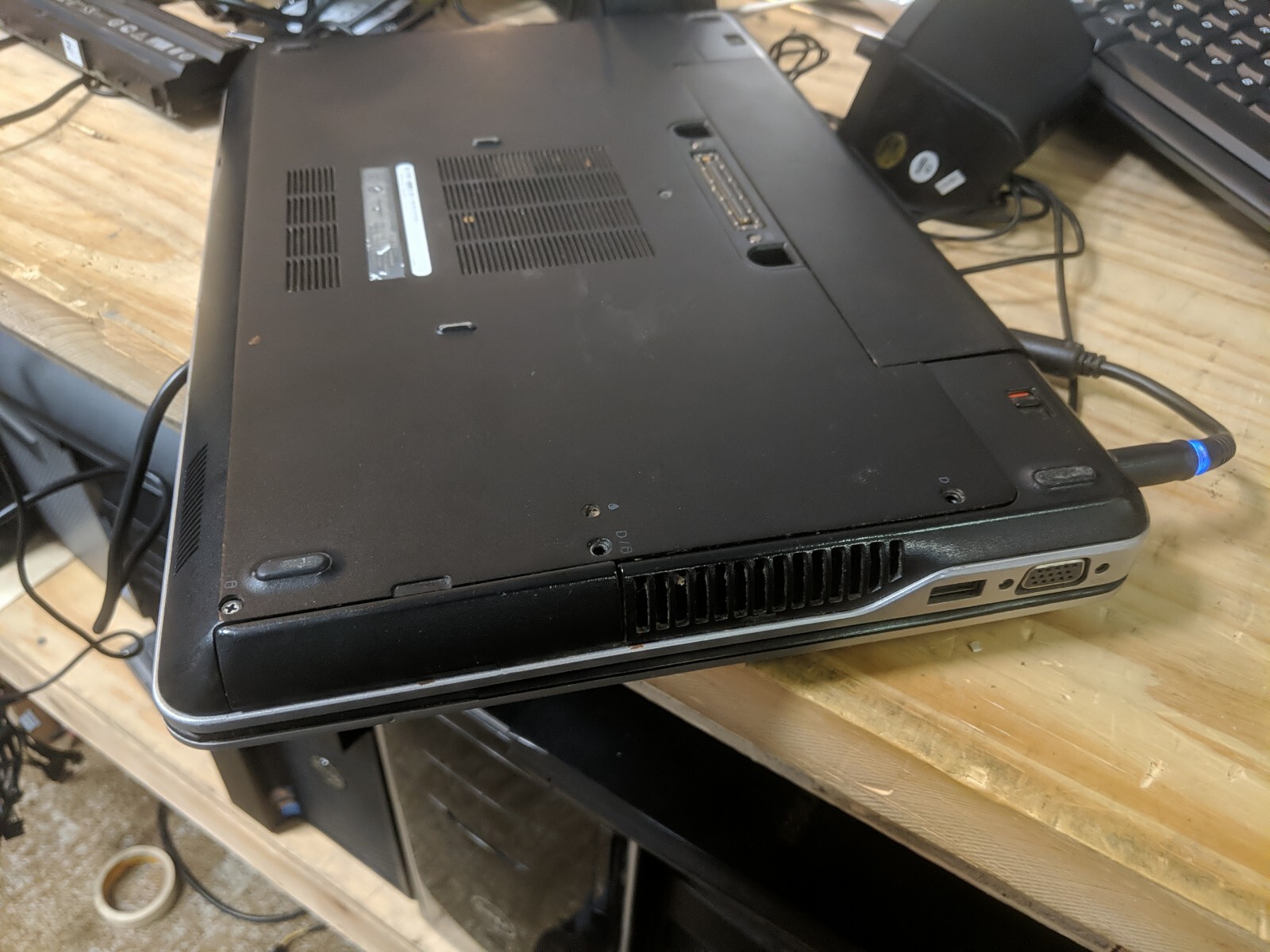 Dell Latitude E6440 14″ Core i5 4310M 2.70GHz 8GB RAM 256GB SSD Win 11 Pro