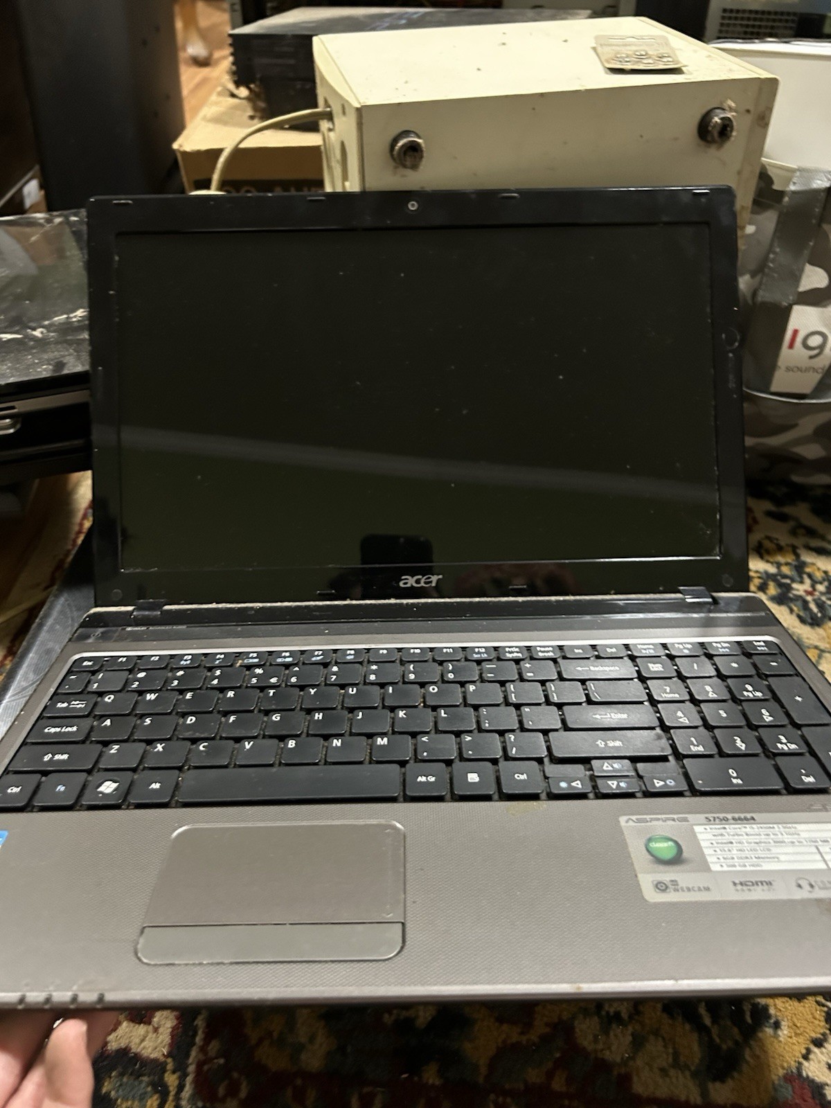 Acer Aspire 5750-6644 15.6in Intel Core i3 2.30GHz 4GB 500GB HDD Windows 7 Black