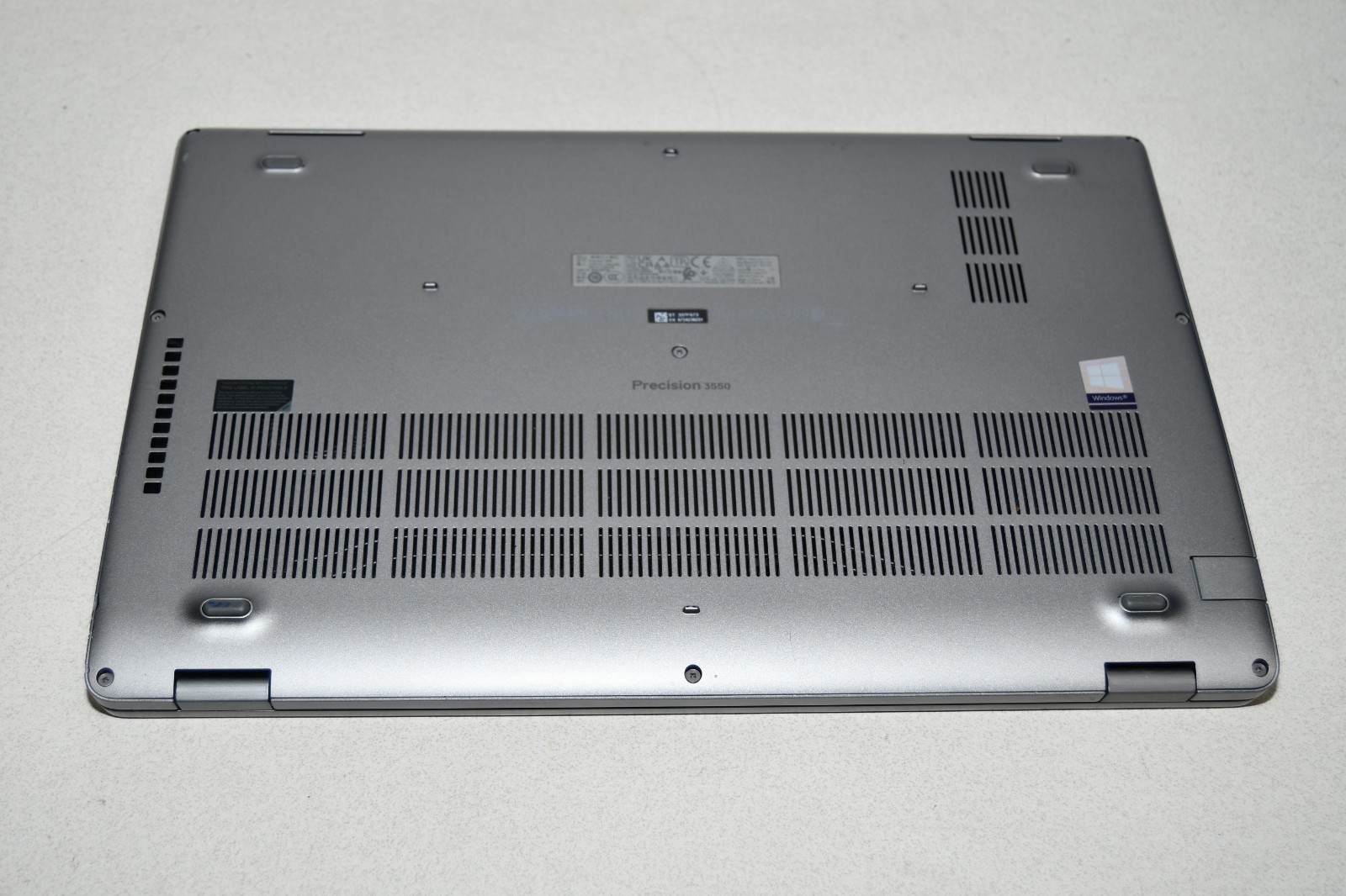 ^ Dell Precision 3550 15.6″ Intel i7-10510U @ 1.80GHz 16GB Ram No HD #X6997