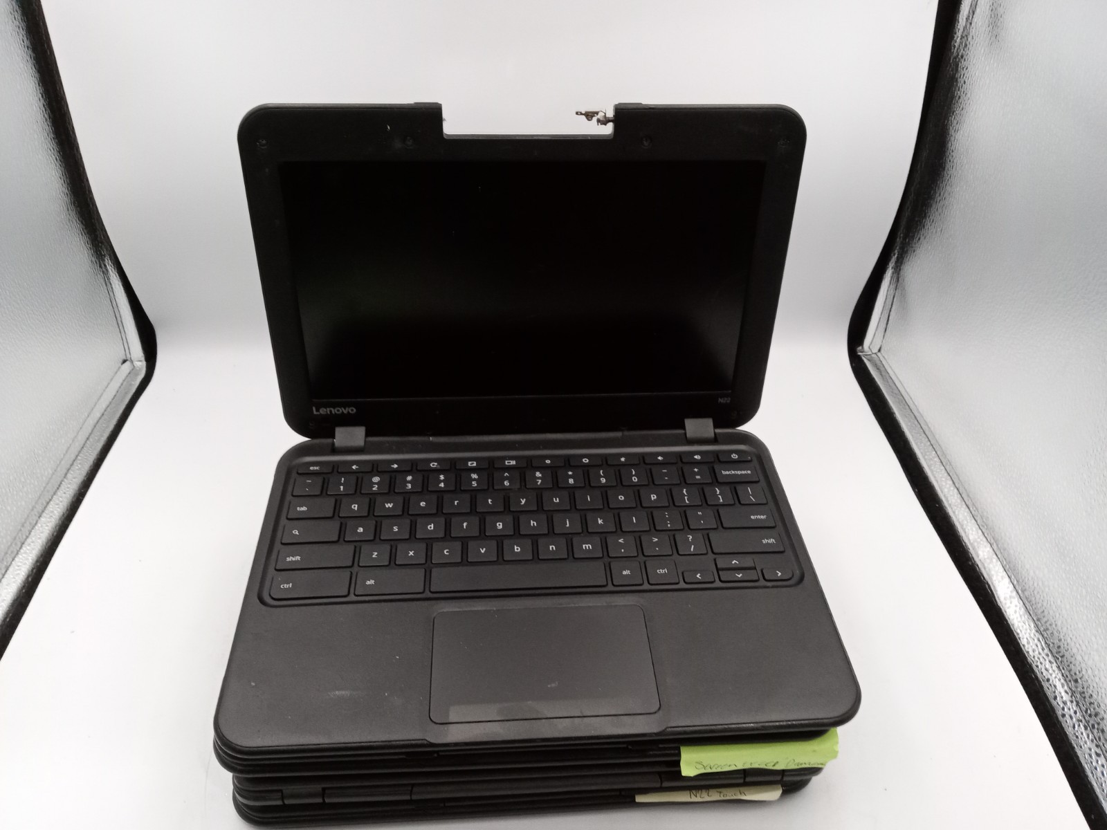 Lot of 8 – Lenovo N22 / N23 Chromebook Laptops – FOR PARTS – VARIOUS ISSUES -RR