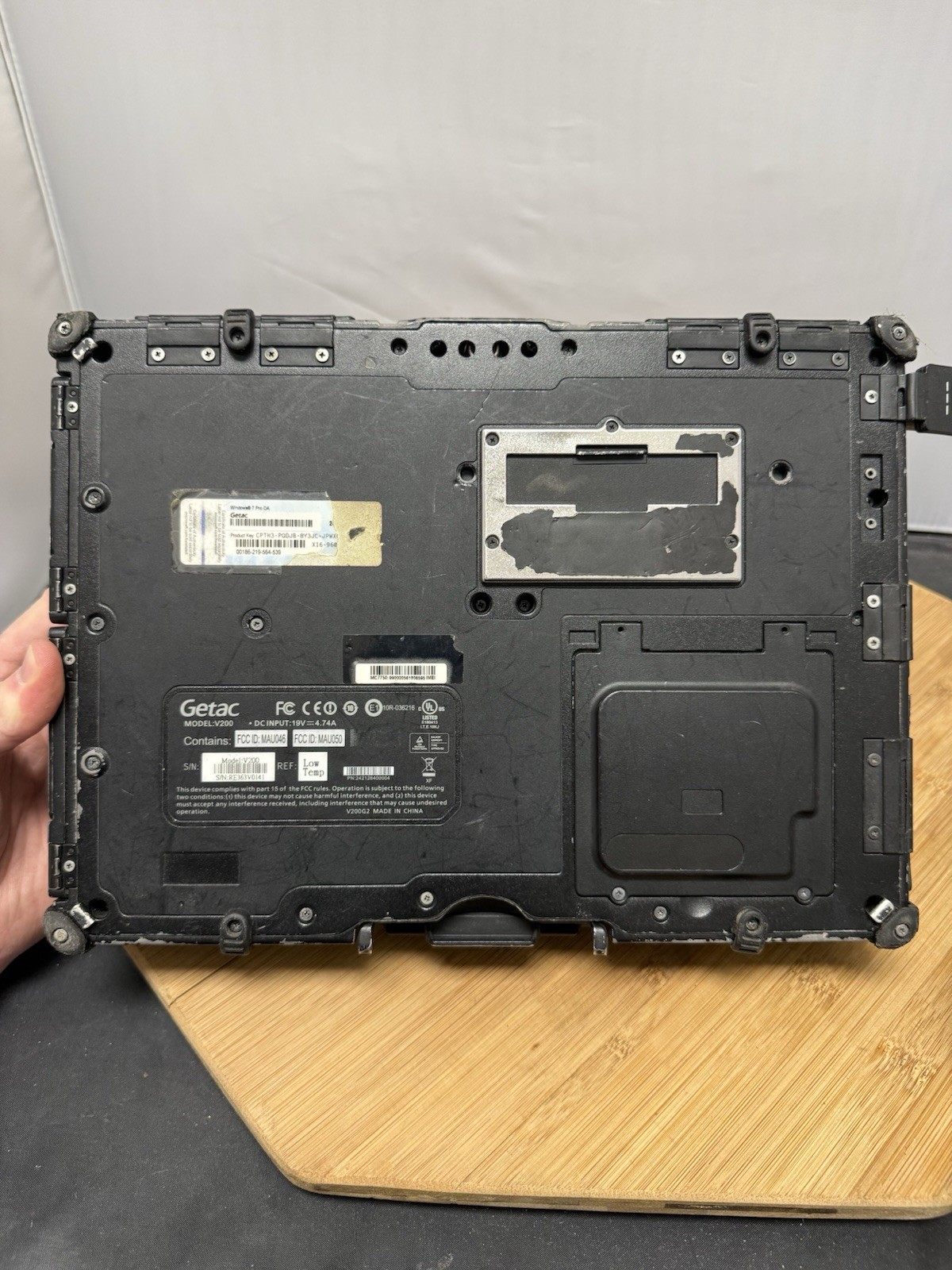 Rugged 2-in-1 Touch Getac V200-G2 Intel i7-3520M + RAM, No Storage Police Laptop