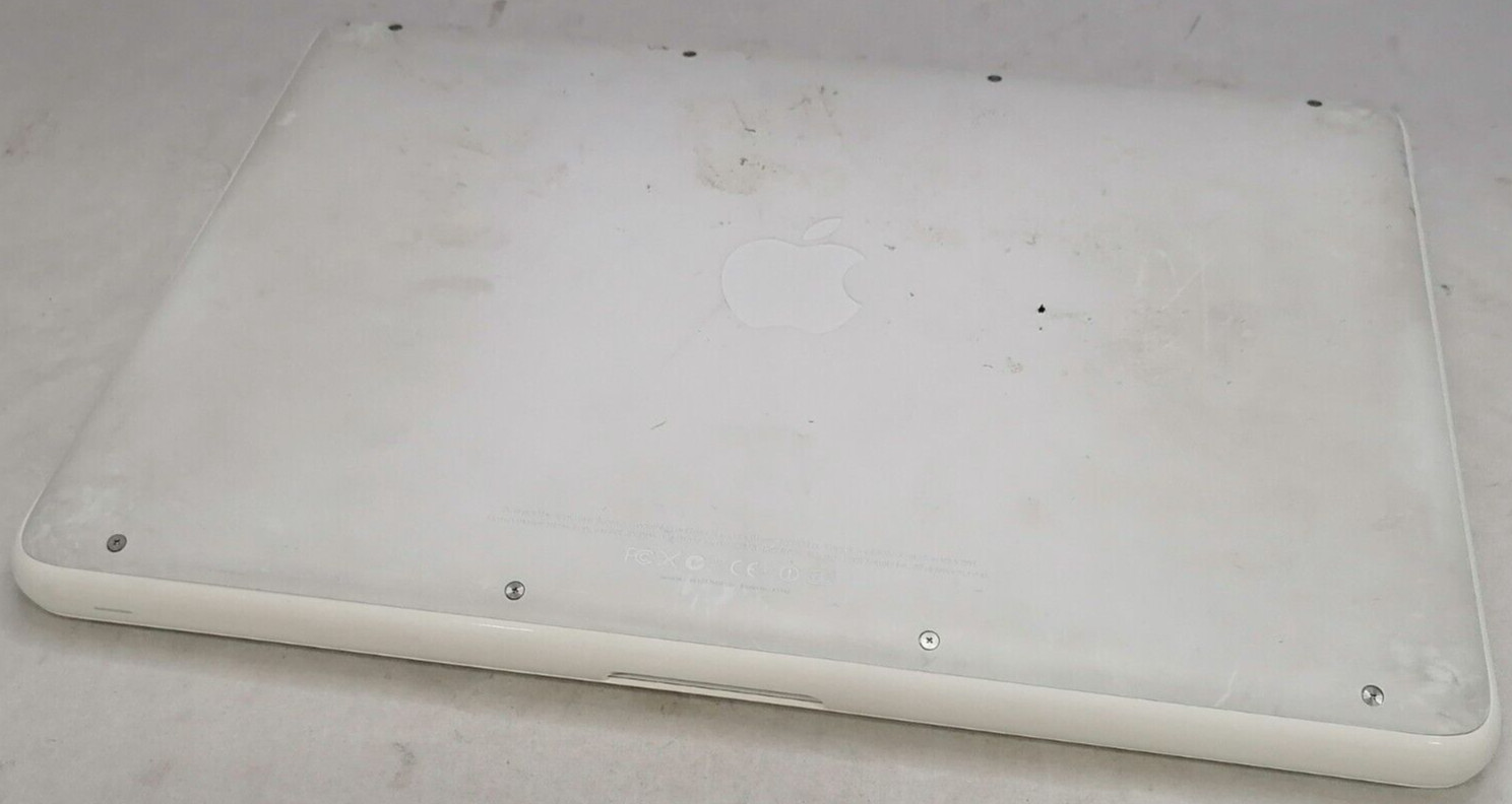 FOR PARTS Apple 13.3″ A1342 MacBook (Core 2 Duo P8600/2.4 GHz/NO RAM/NO HDD)