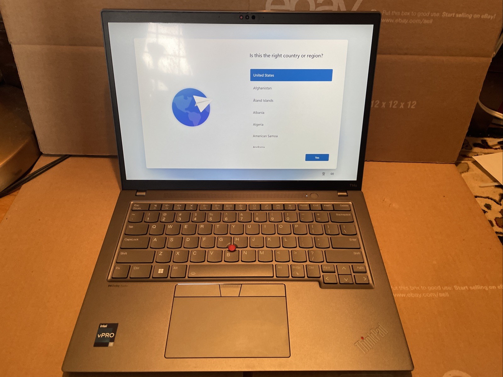 Lenovo ThinkPad T14s Gen 4 – i7-1370P – 32GB DDR4 – 512GB SSD – 14′ Touch – WNTY