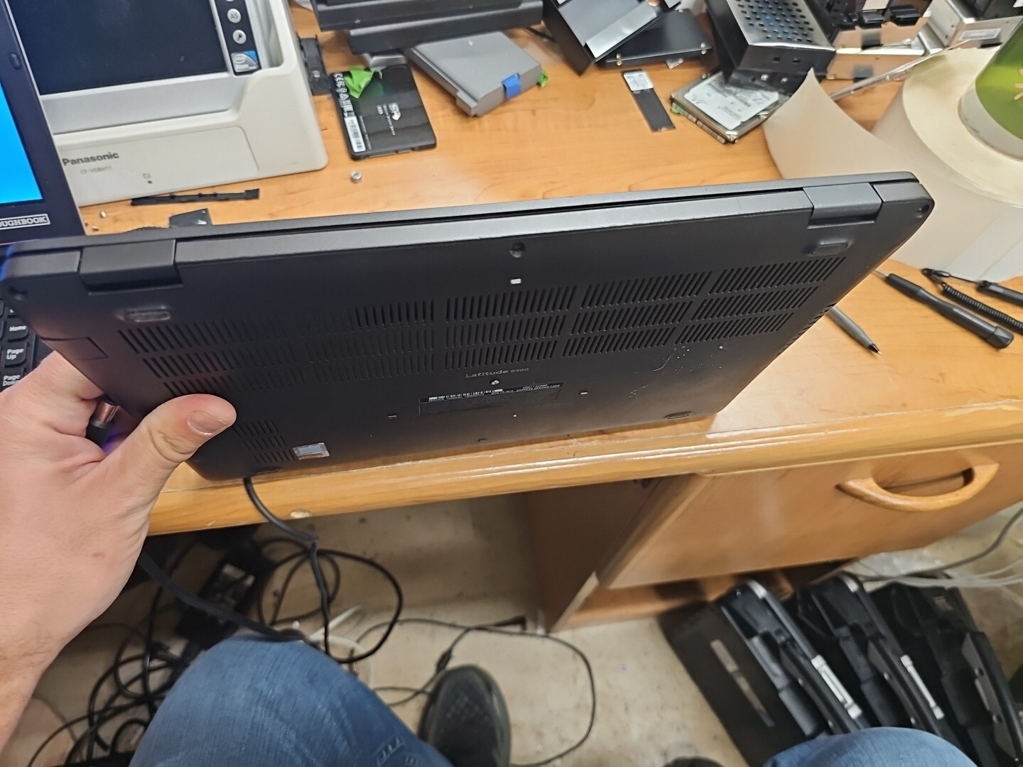 Dell Latitude 5400 Intel Core i5-8365U 16GB RAM 256GB SSD Batt Exc Dinged Corner