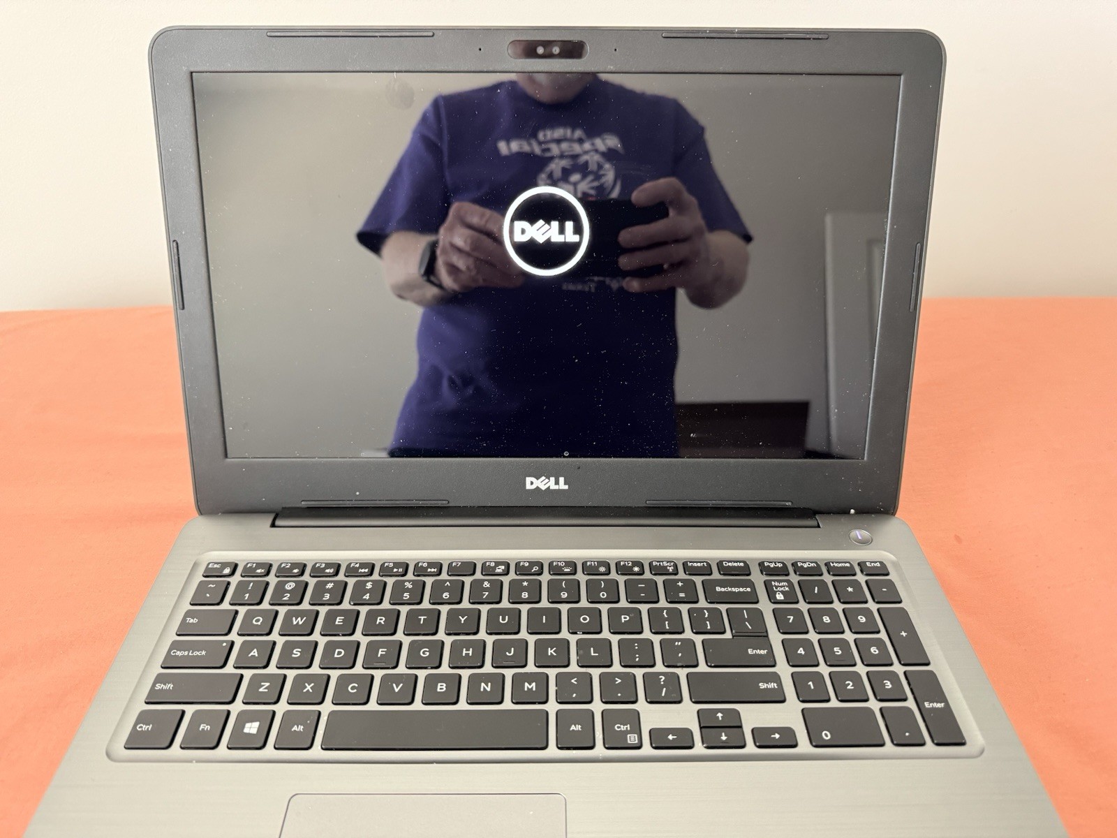 Dell Inspiron 15 5567 Laptop AMD 12GB RAM, 1TB HDD, Win 11 Reconditioned