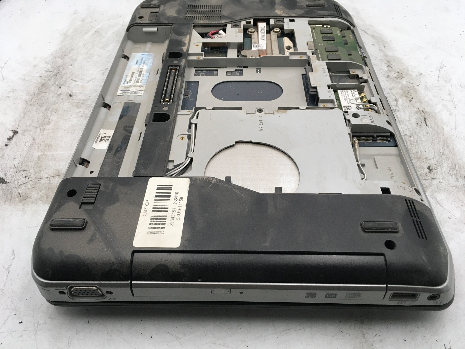 DELL LATITUDE E5430 – BOOTS TO BIOS/BAD LCD – INTEL I5 3320 – 4GB RAM – READ -BB