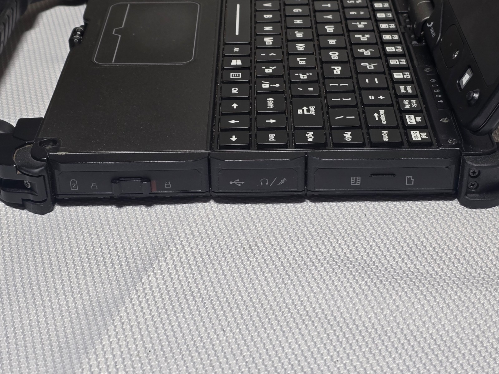 Getac V110 G3 Rugged Laptop Touchscreen i7 8GB