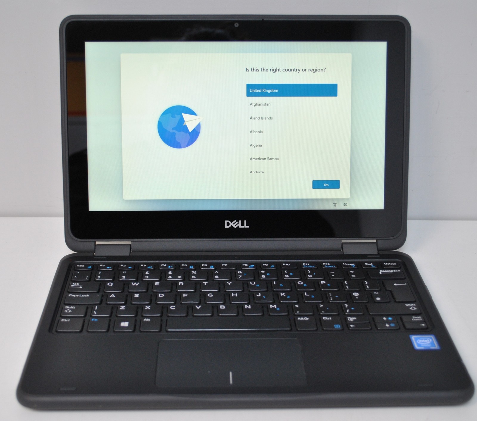Dell Latitude 3190 2-in-1, Celeron N4120, 4GB DDR4, 64GB eMMC, 11.6″ Touchscreen