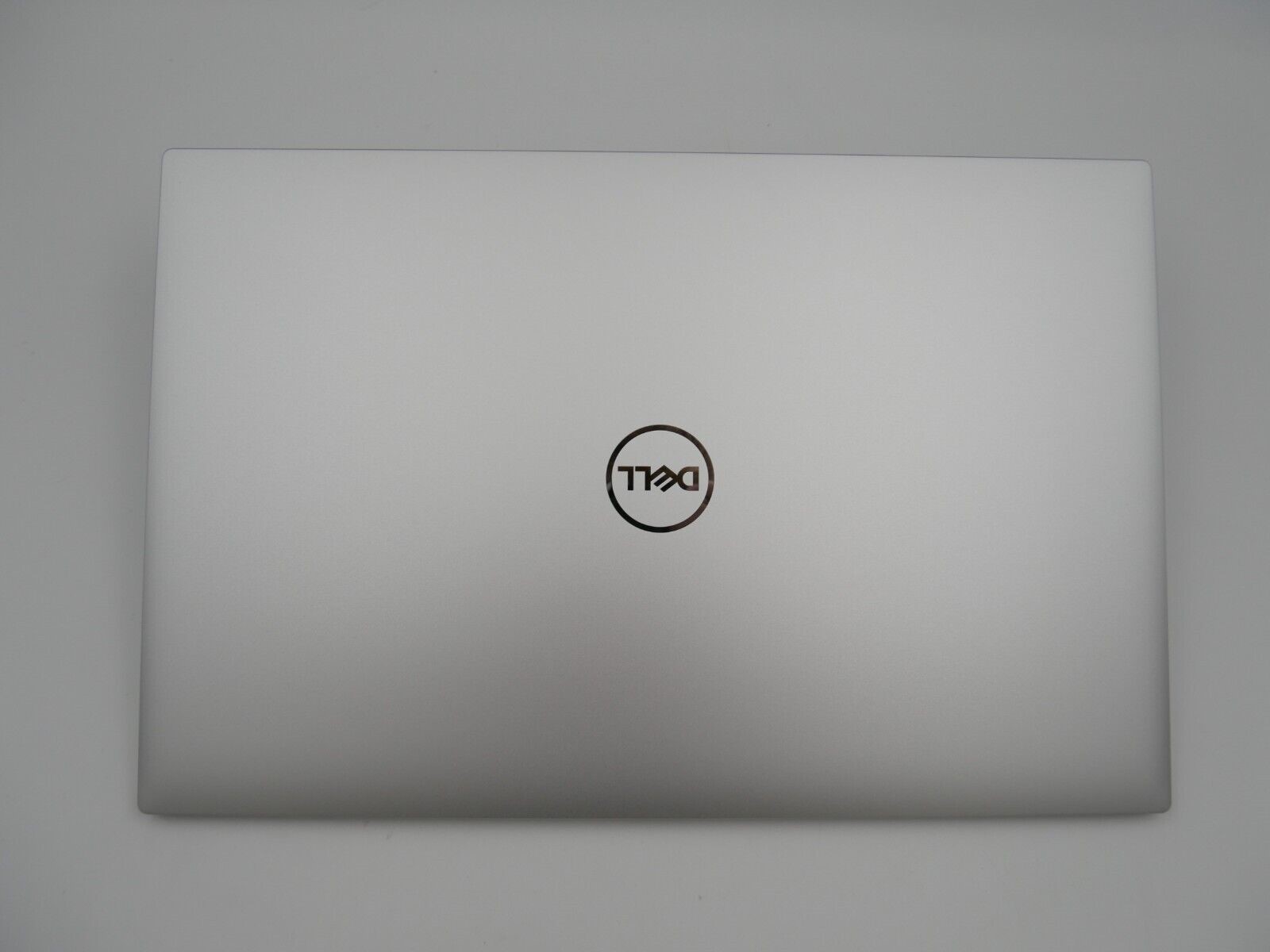 Dell XPS 9720 12th Gen i9-12900HK 2TB SSD 64GB DDR4 RTX 3060 XPS 17 4K UHD