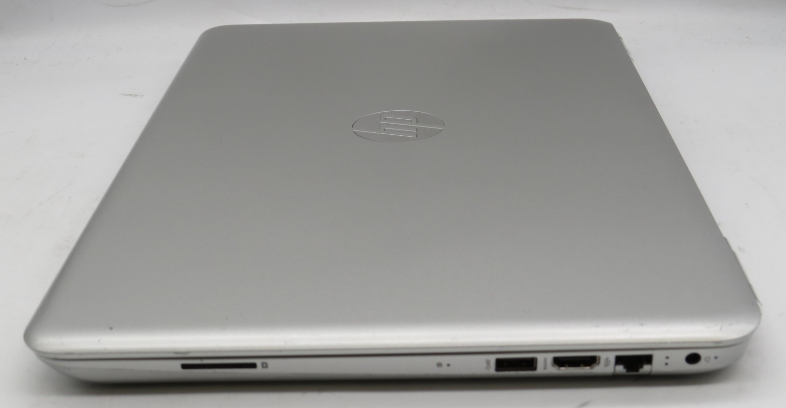 HP 15Z-AW000 | AMD A9-9410 @ 2.90GHz | 8GB DDR4 | 256GB SATA SSD | NO OS