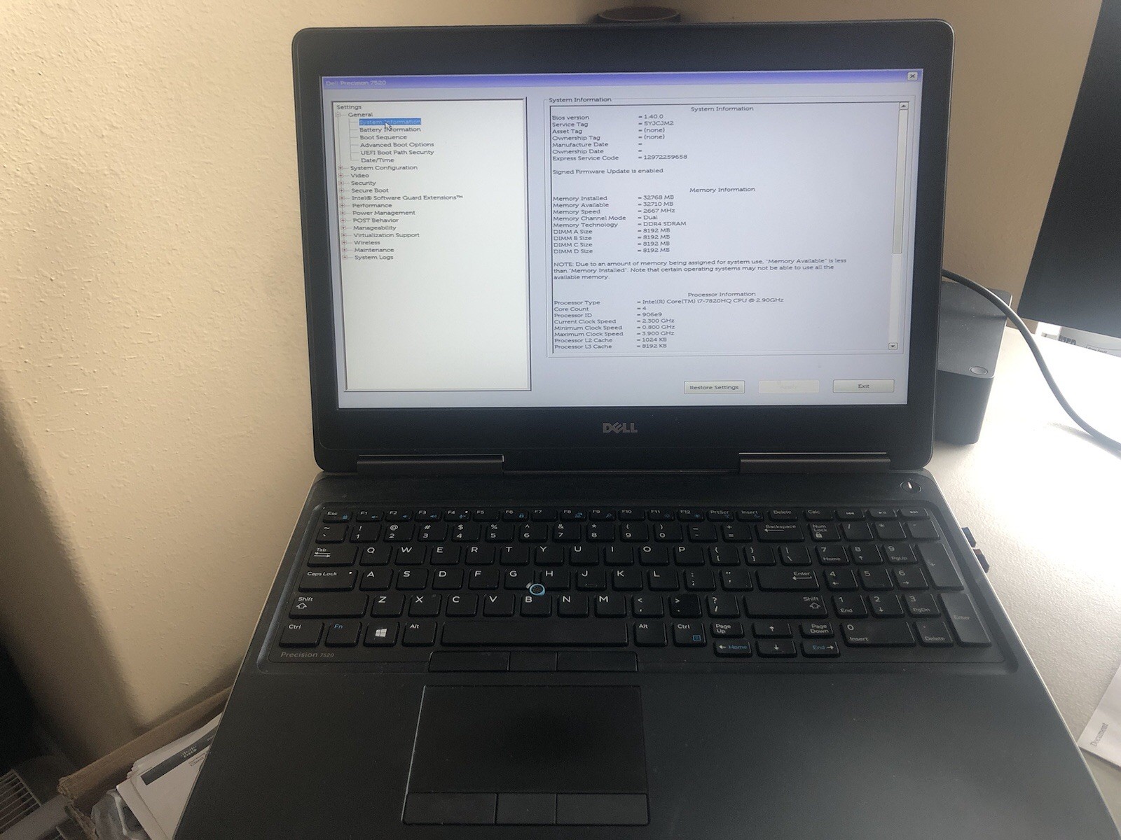 Dell Precision 7520 Workstation 15.6″ Core i7-7820HQ 2.90GHz 32GB Ram 1TB HDD